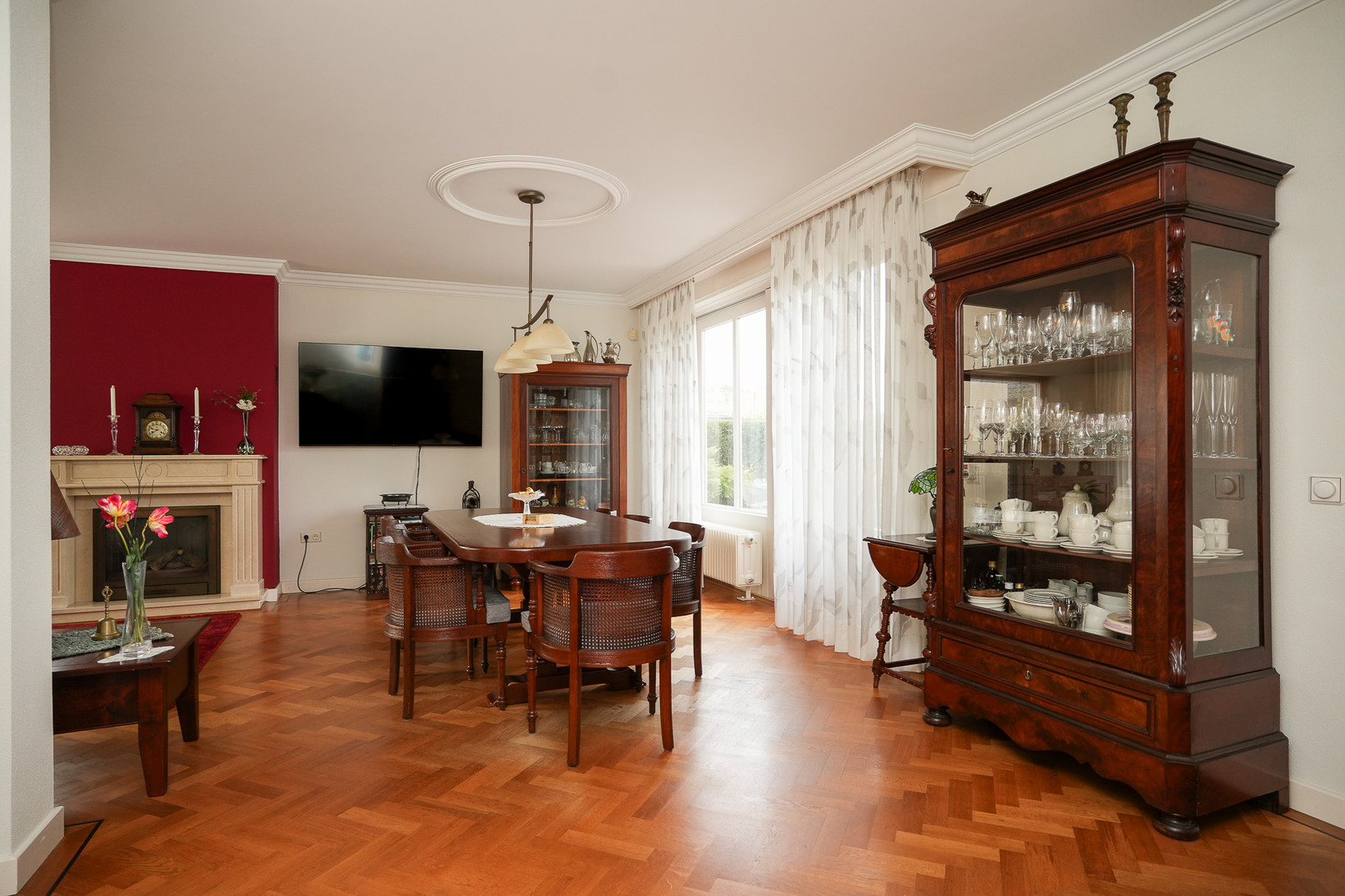 Twee-onder-één-kap te koop: Molenstraat 11A, Boven-Leeuwen