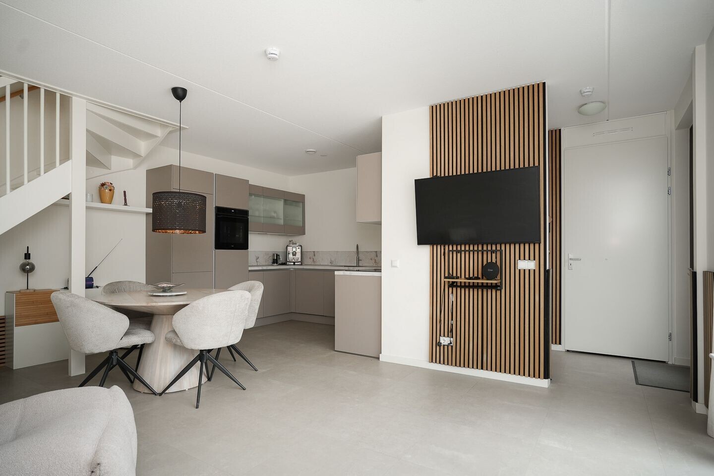 Tussenwoning te koop: Molenstraat 3F, Boven-Leeuwen