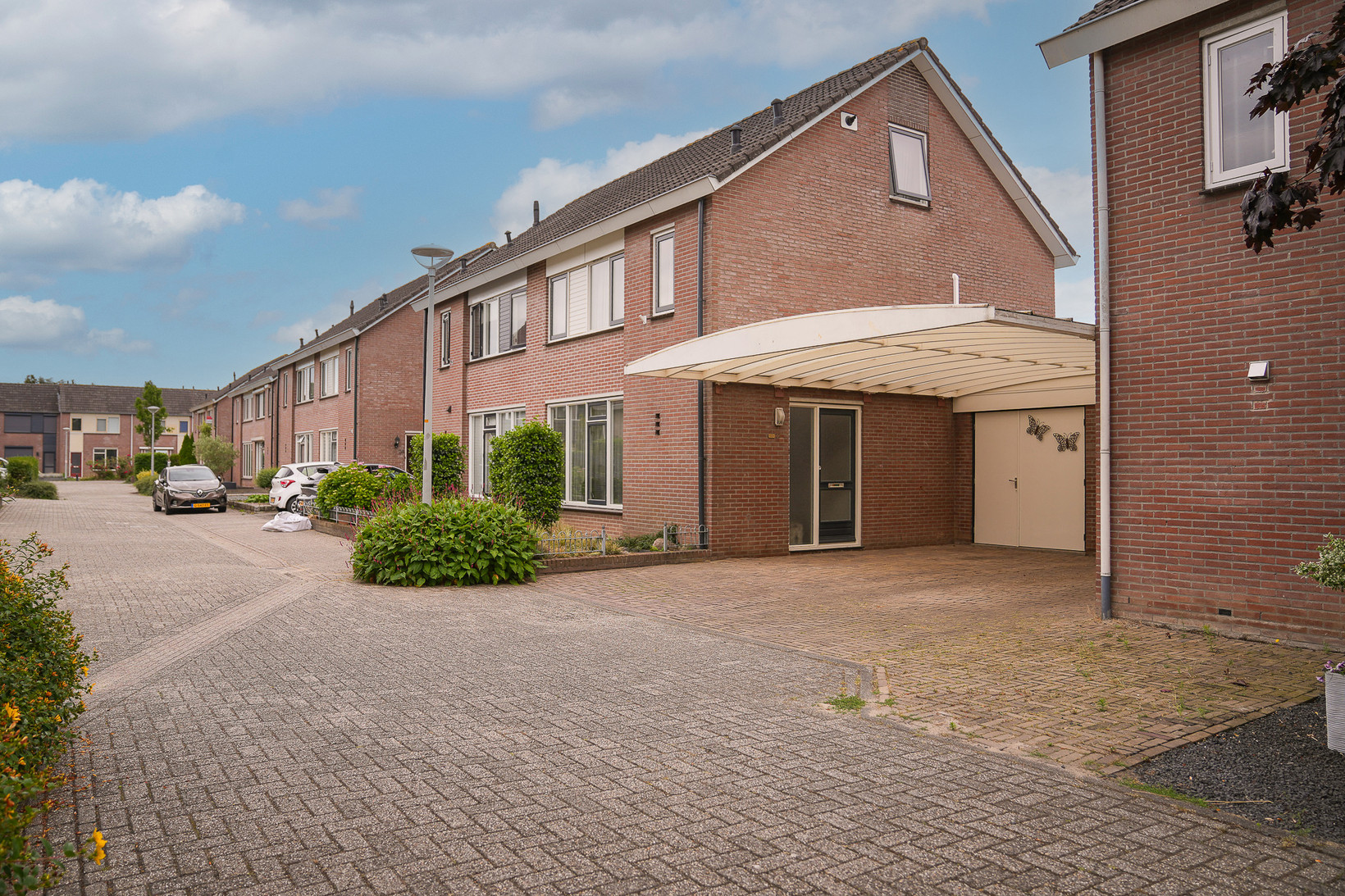 Tussenwoning te koop: Berkenstraat 27, Boven-Leeuwen