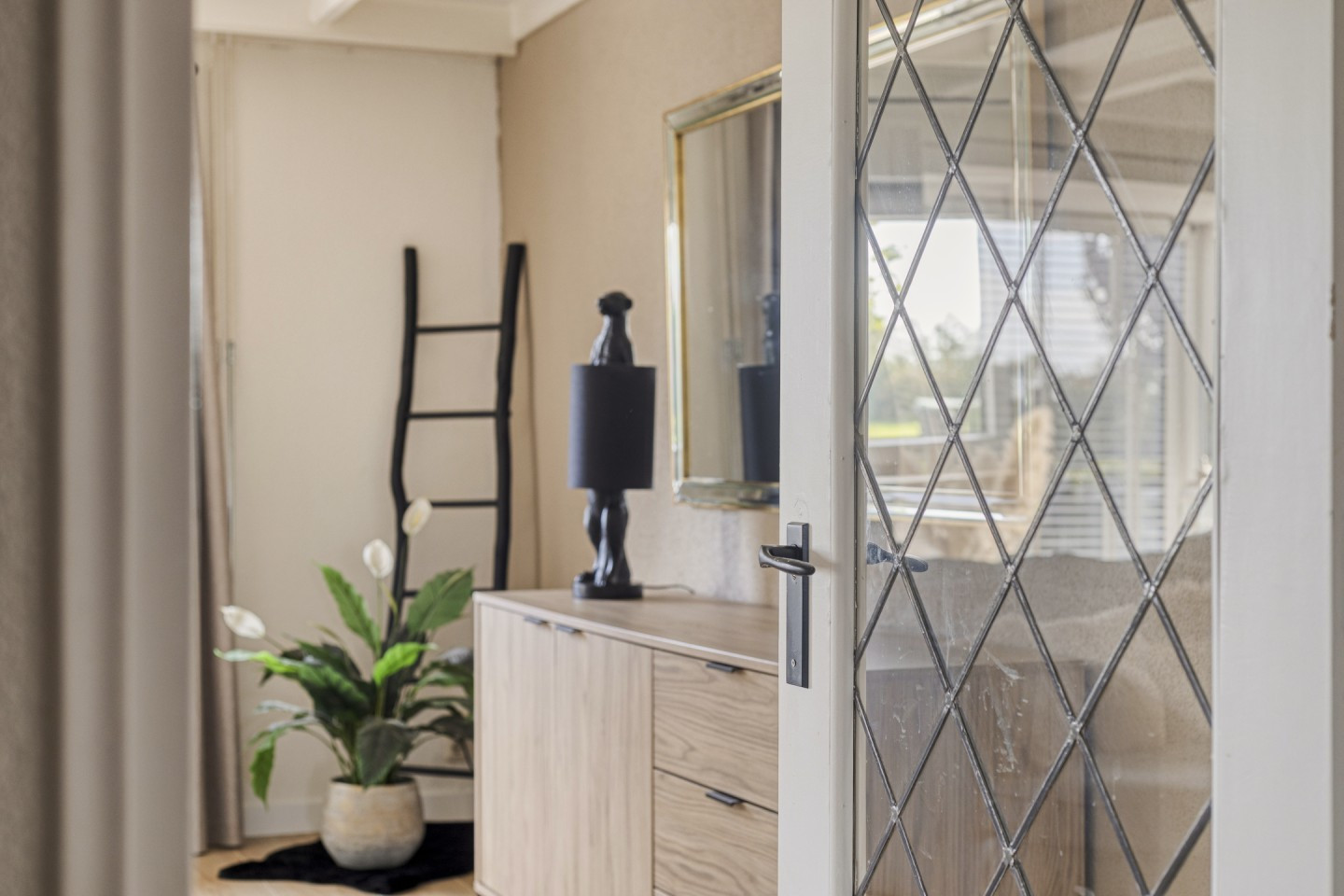 Vrijstaande woning te koop: van Heemstraweg 8, Boven-Leeuwen