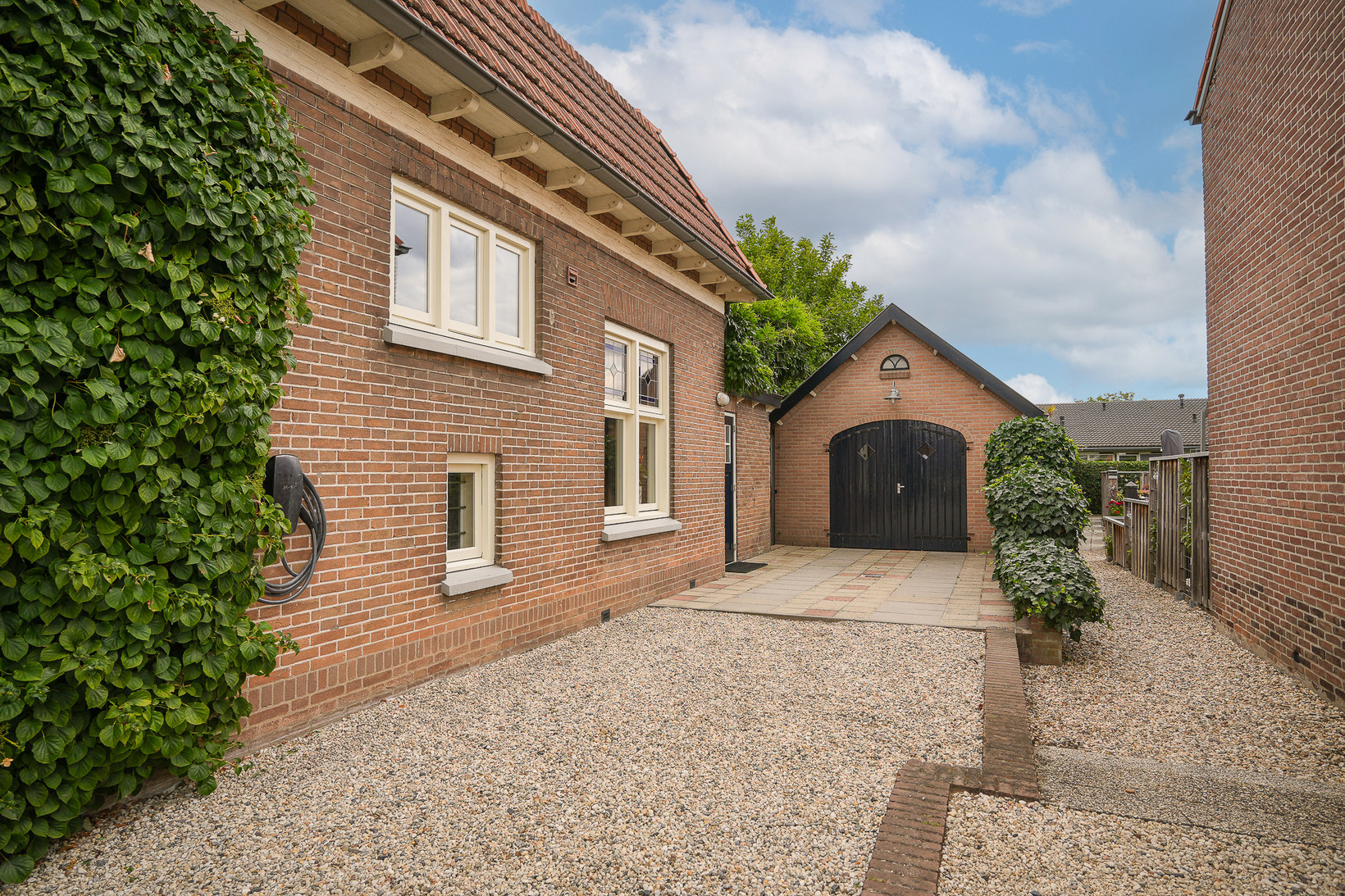Vrijstaande woning te koop: Dijkstraat 27, Beneden-Leeuwen