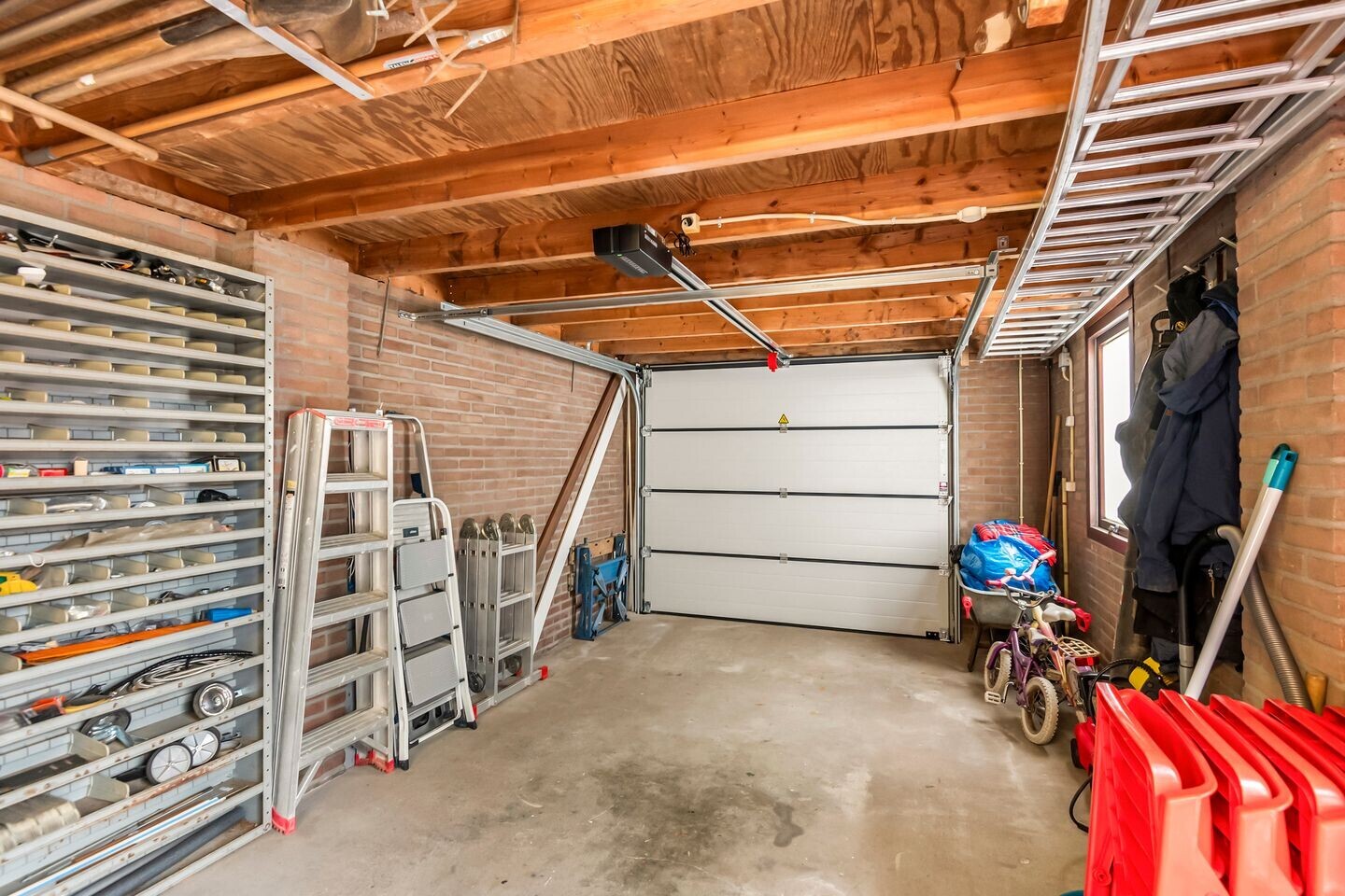 Twee-onder-één-kap te koop: Clausstraat 7, Beneden-Leeuwen