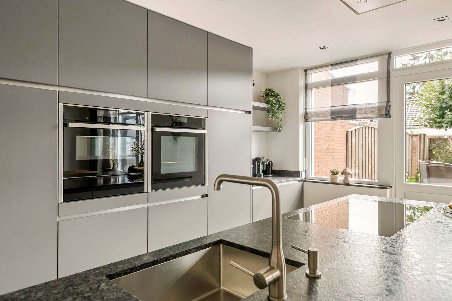 Twee-onder-één-kap te koop: Clausstraat 7, Beneden-Leeuwen