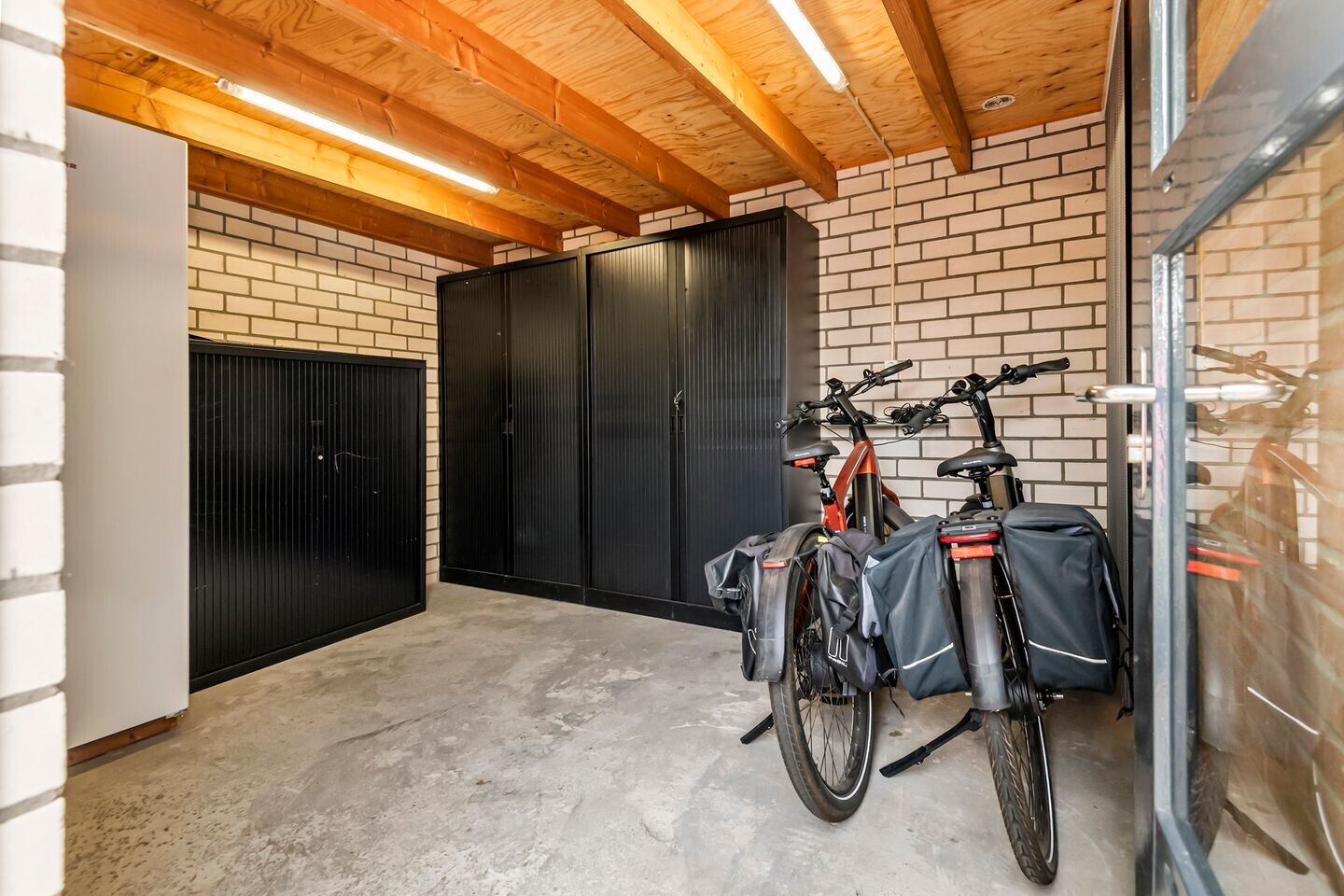 Twee-onder-één-kap te koop: Clausstraat 7, Beneden-Leeuwen