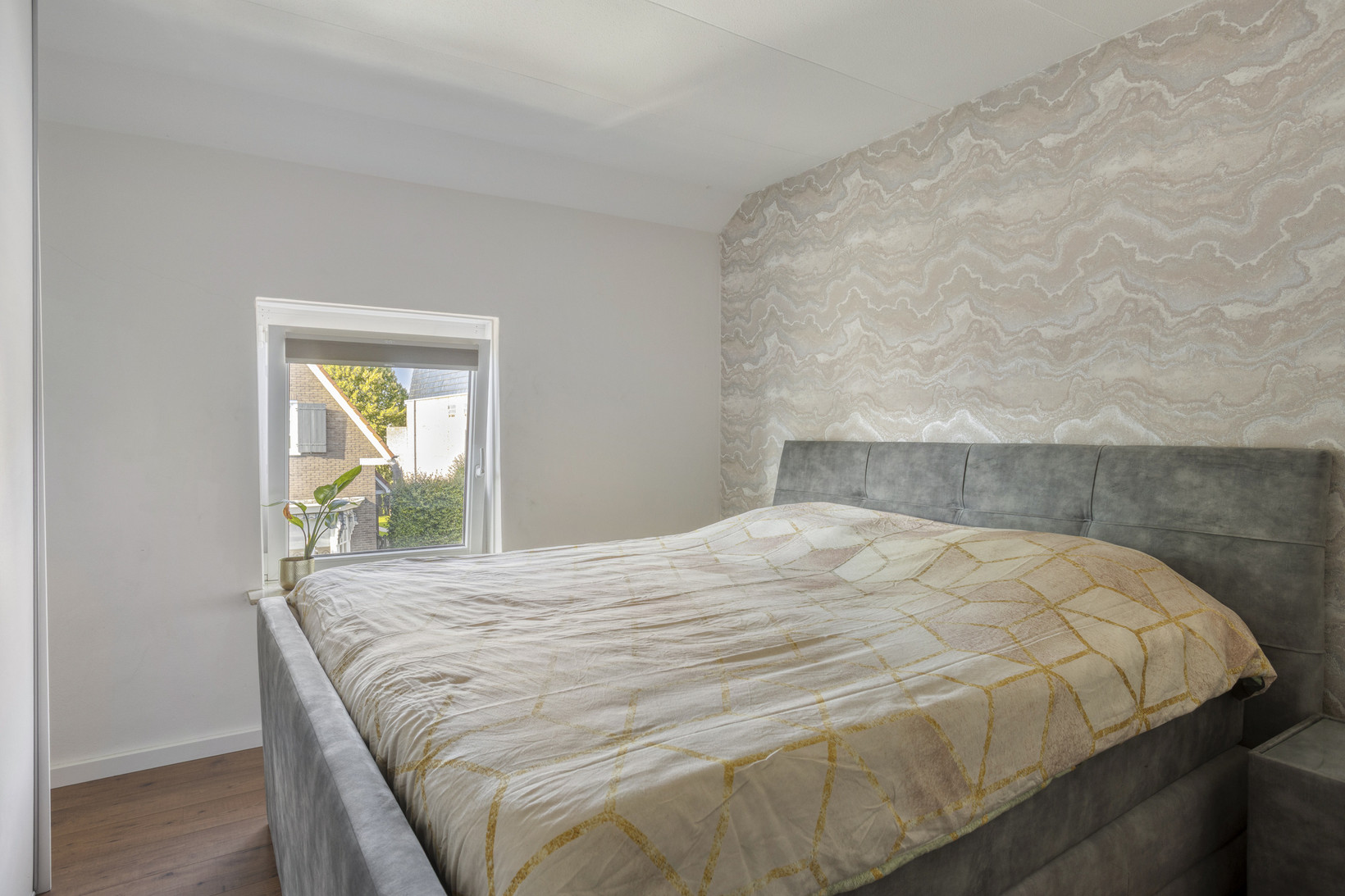 Appartement te koop: Zandstraat 95A, Beneden-Leeuwen