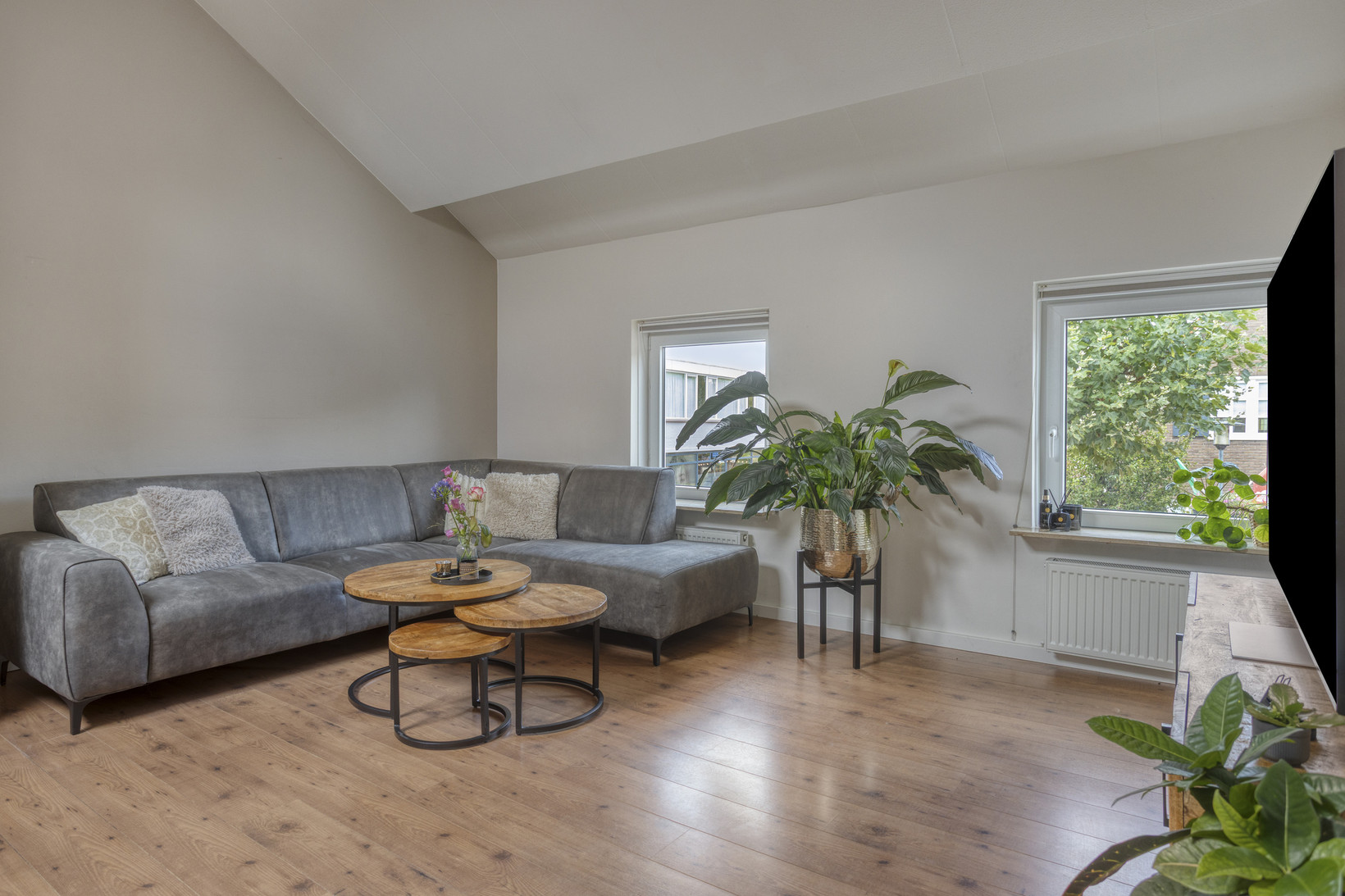 Appartement te koop: Zandstraat 95A, Beneden-Leeuwen