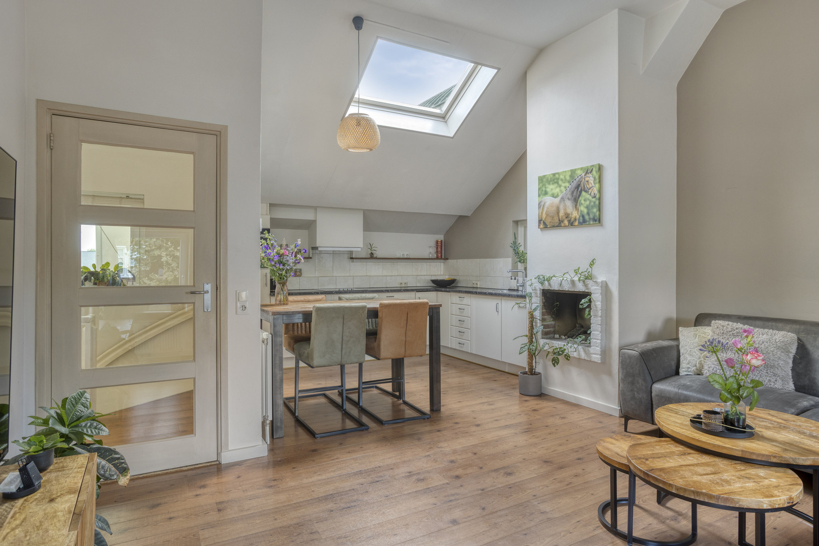 Appartement te koop: Zandstraat 95A, Beneden-Leeuwen
