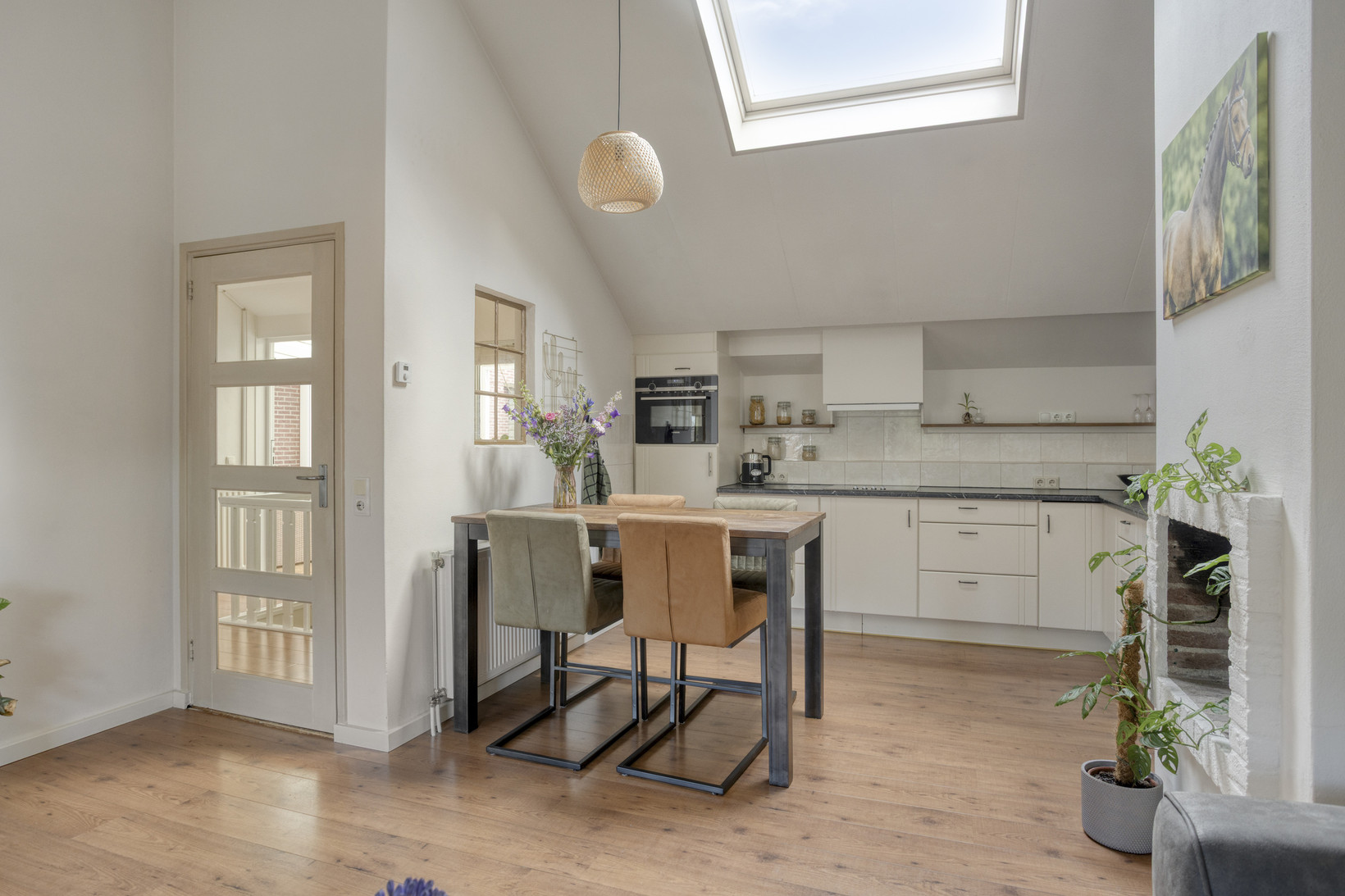 Appartement te koop: Zandstraat 95A, Beneden-Leeuwen