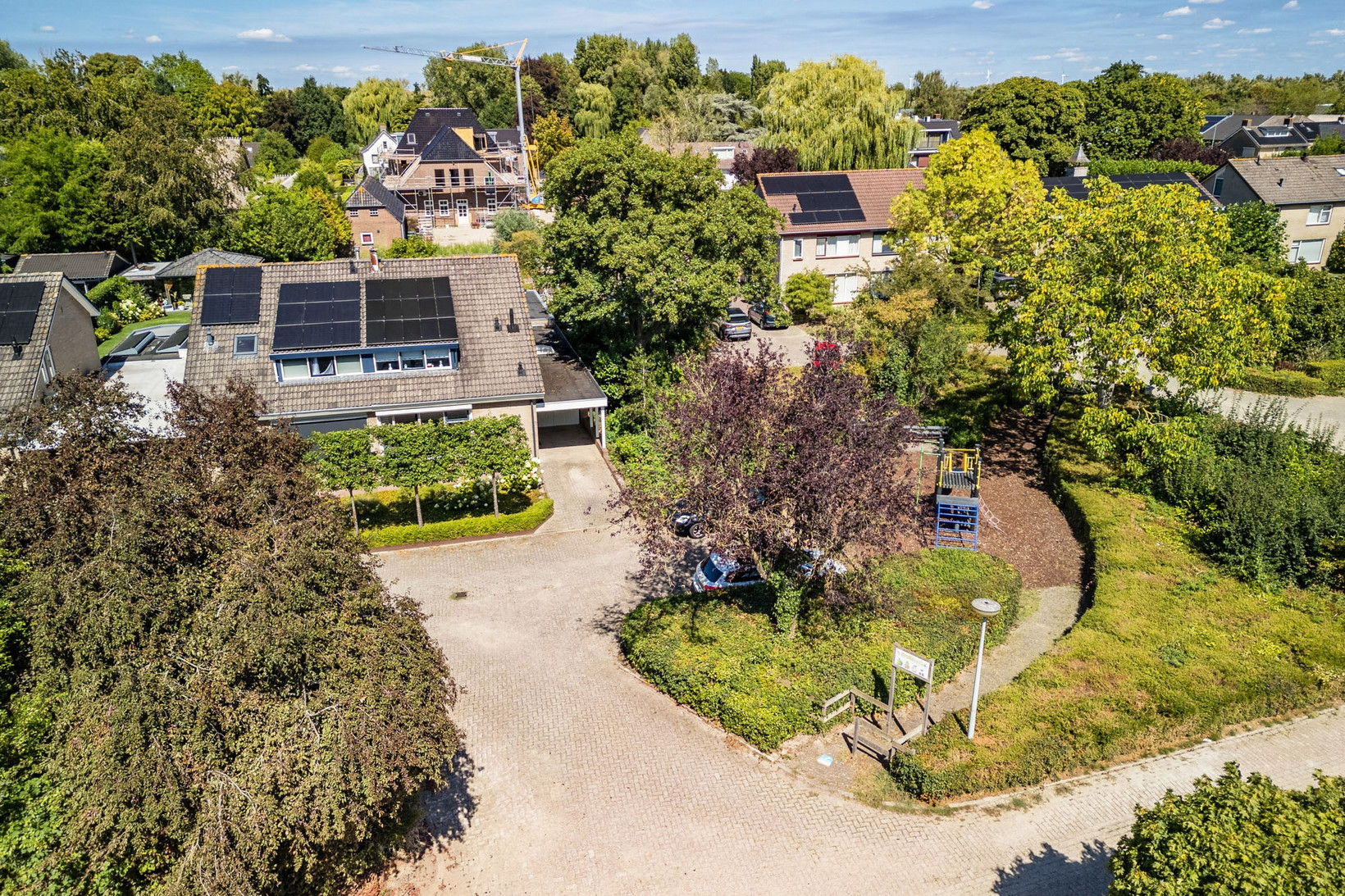 Hoekwoning te koop: Fruitplein 7, Beneden-Leeuwen