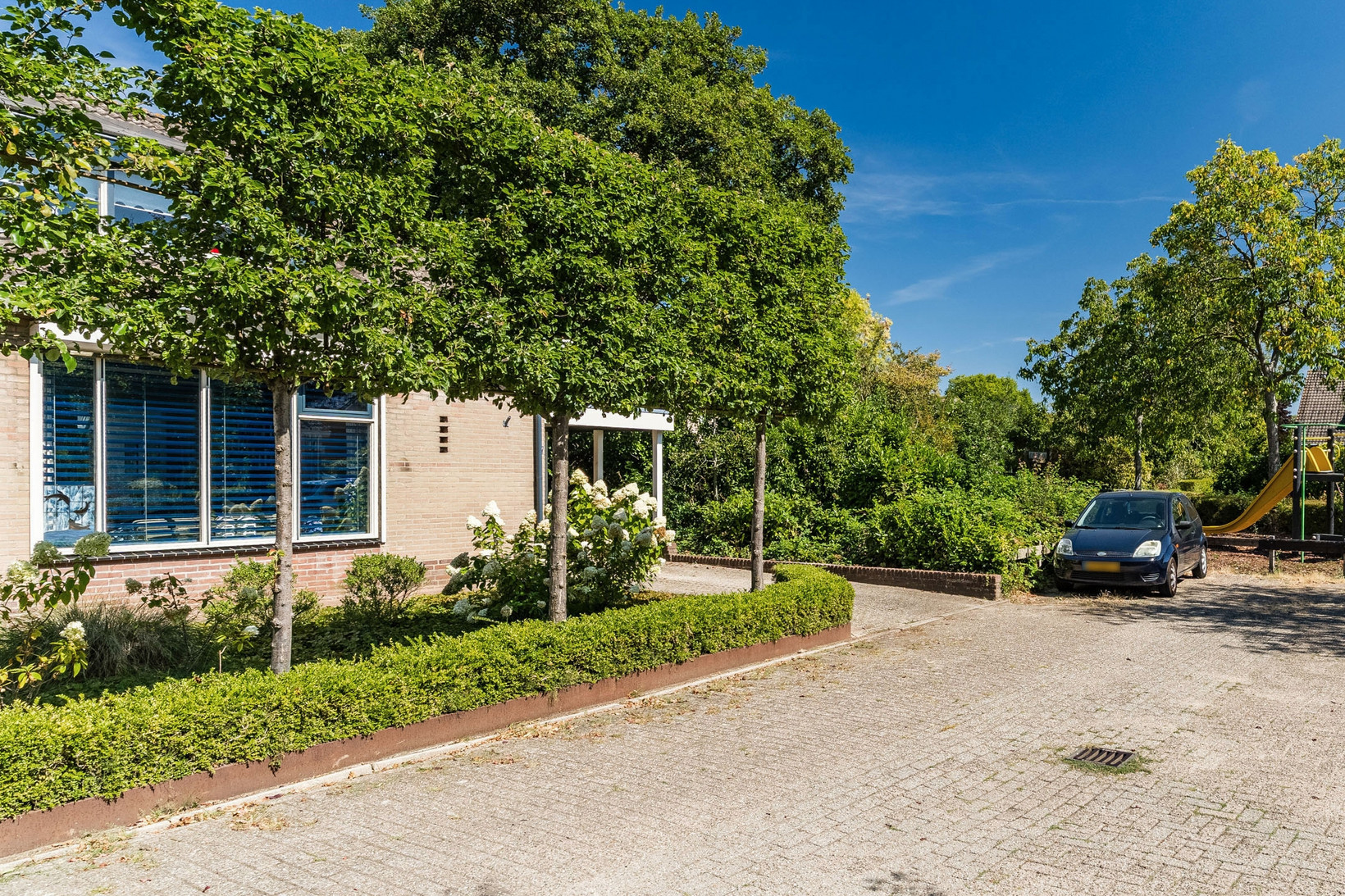 Hoekwoning te koop: Fruitplein 7, Beneden-Leeuwen