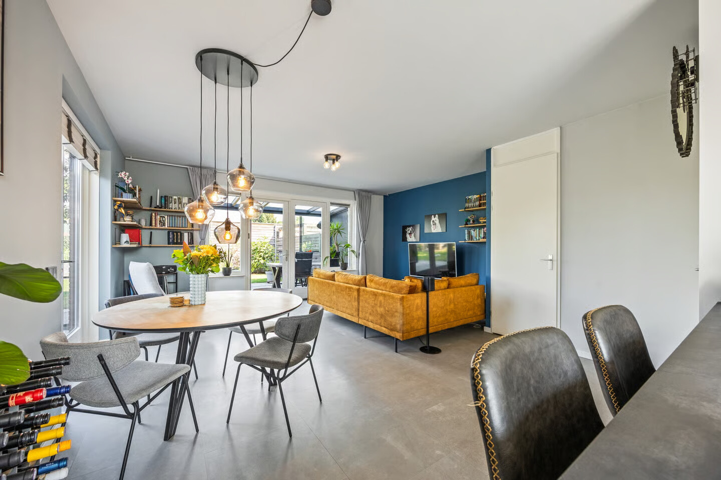 Hoekwoning te koop: Korenveld 1, Beneden-Leeuwen