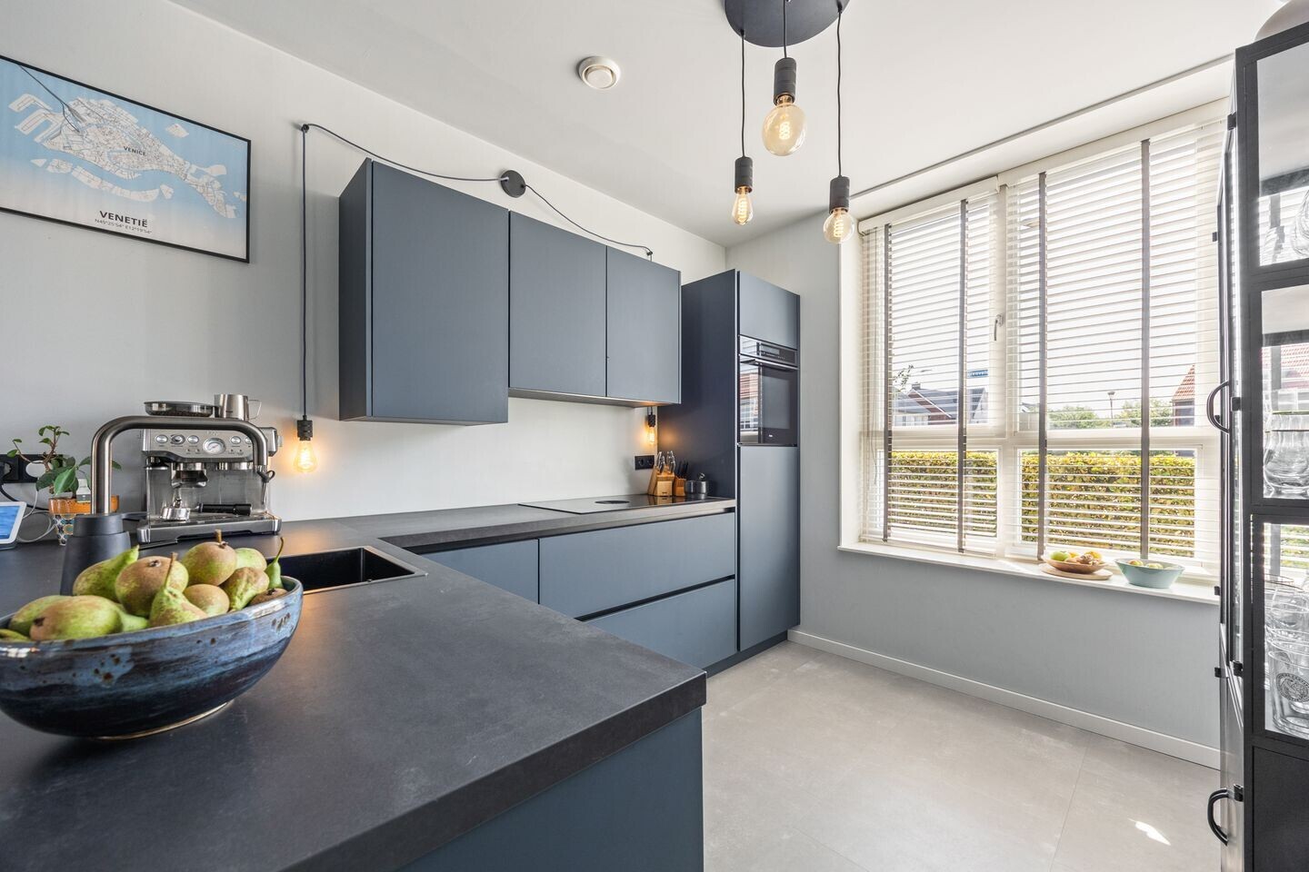Hoekwoning te koop: Korenveld 1, Beneden-Leeuwen