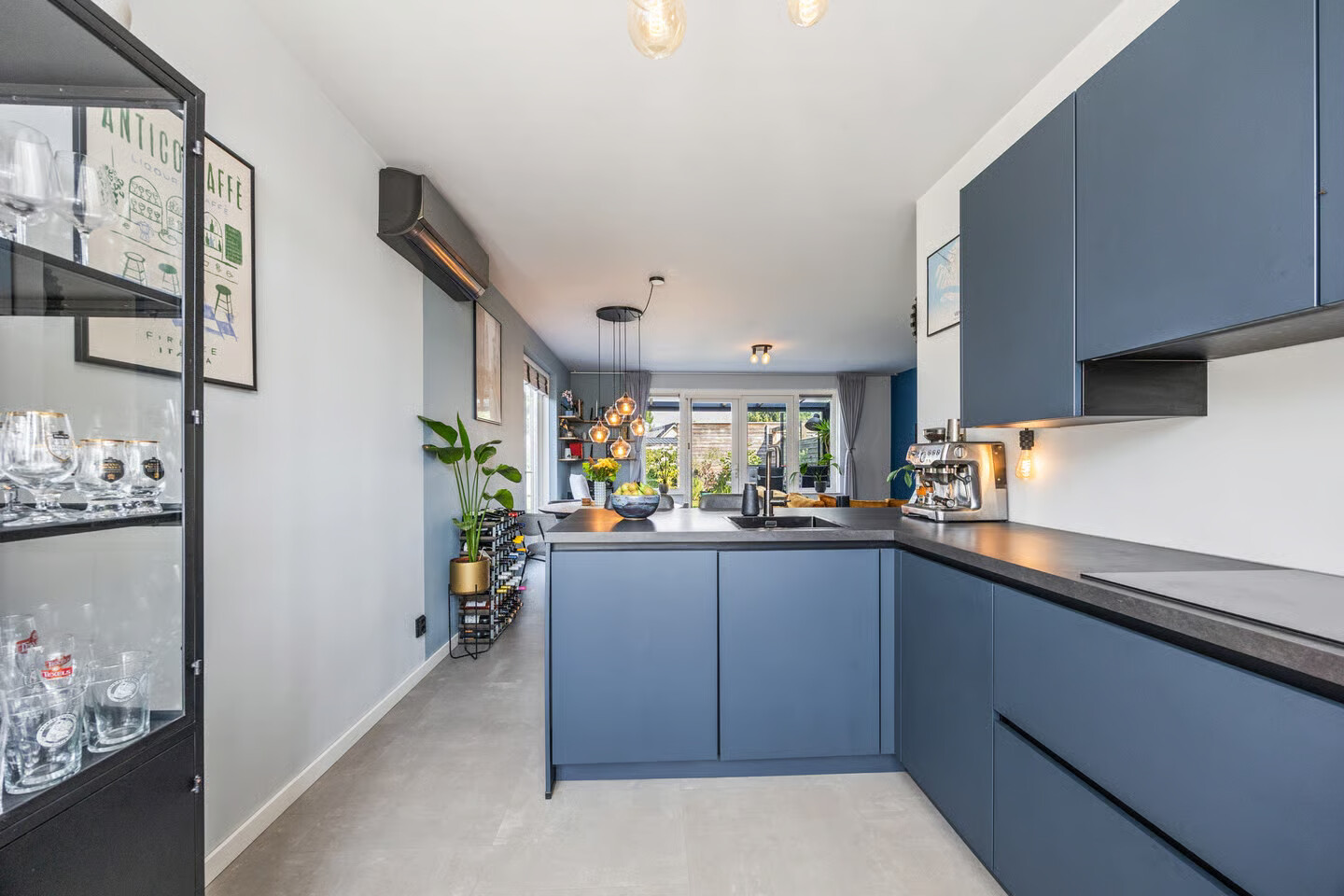 Hoekwoning te koop: Korenveld 1, Beneden-Leeuwen