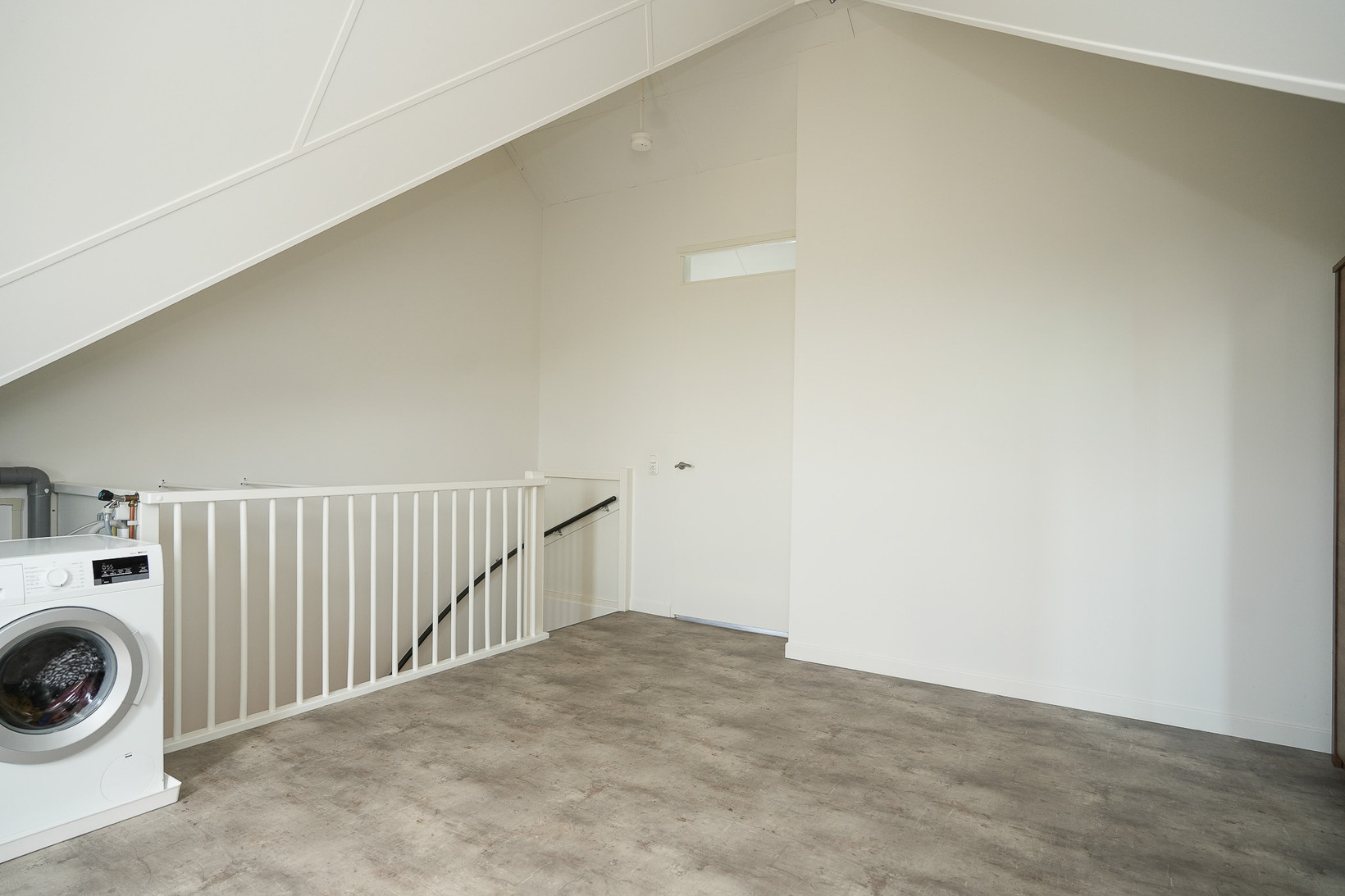 Tussenwoning te koop: Koolzaadveld 51, Beneden-Leeuwen