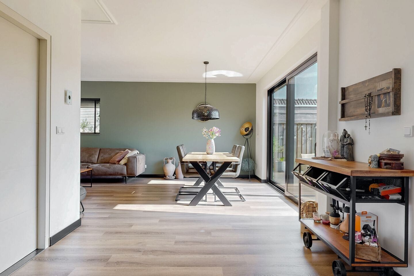 Twee-onder-één-kap te koop: Jan Walravenstraat 6, Beneden-Leeuwen
