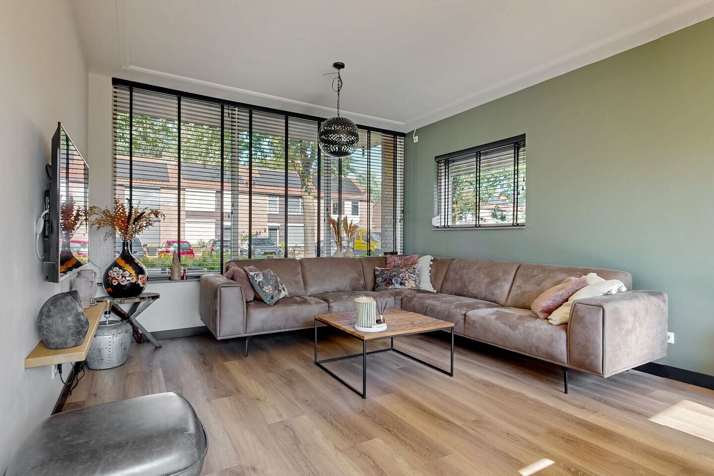 Twee-onder-één-kap te koop: Jan Walravenstraat 6, Beneden-Leeuwen