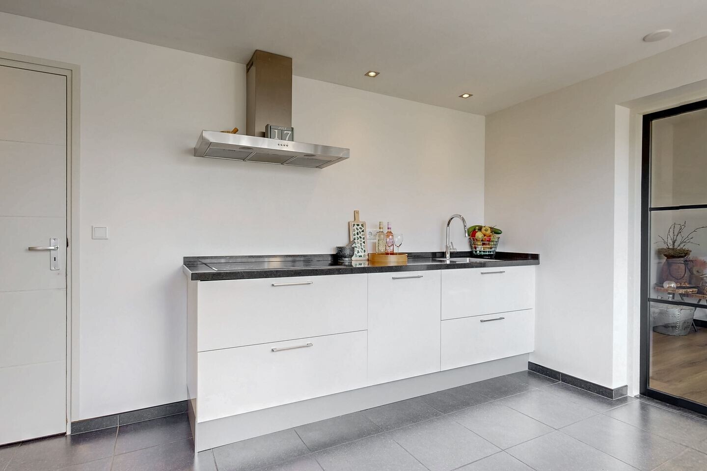 Twee-onder-één-kap te koop: Jan Walravenstraat 6, Beneden-Leeuwen