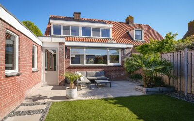 Hogeweg 111