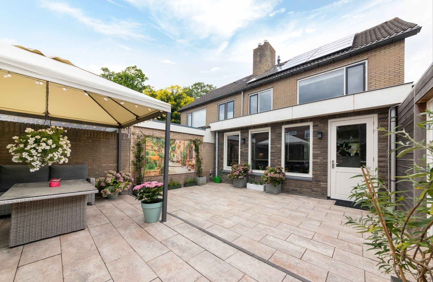 Tussenwoning te koop: Viaductstraat 27, Wamel