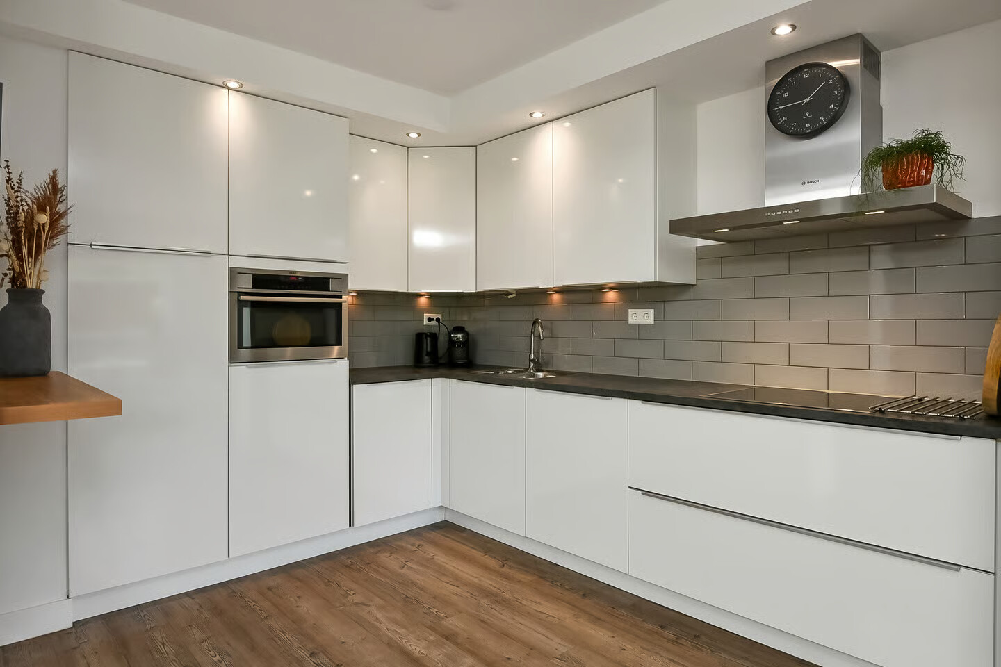 Hoekwoning te koop: Beethovenstraat 13, Elst