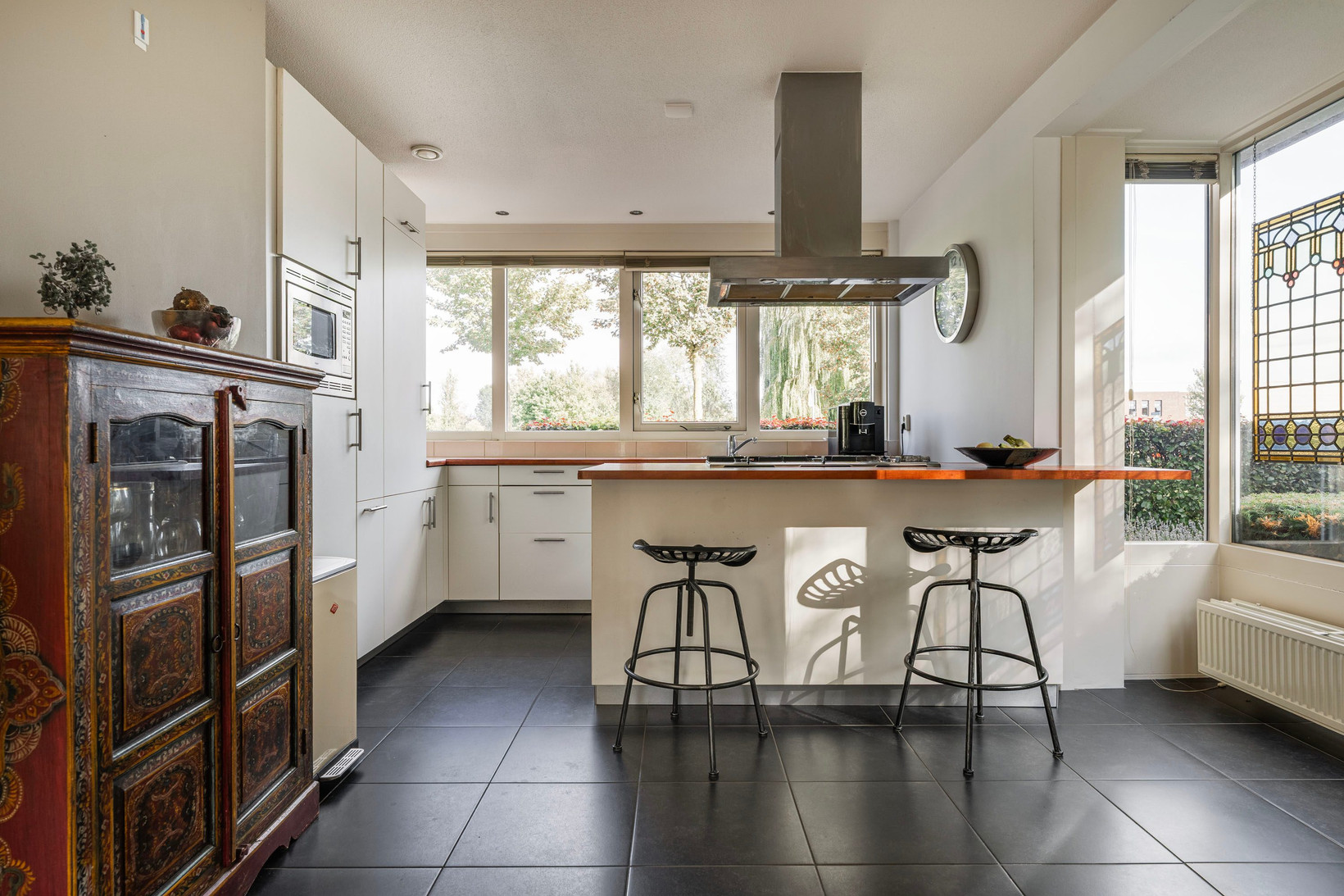 Hoekwoning te koop: Regenboog 105, Elst