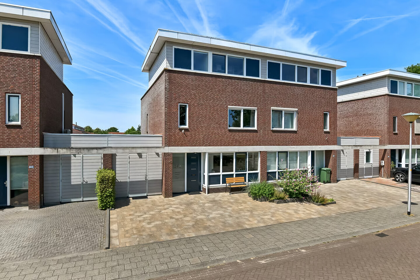 Tussenwoning te koop: Regenboog 145, Elst
