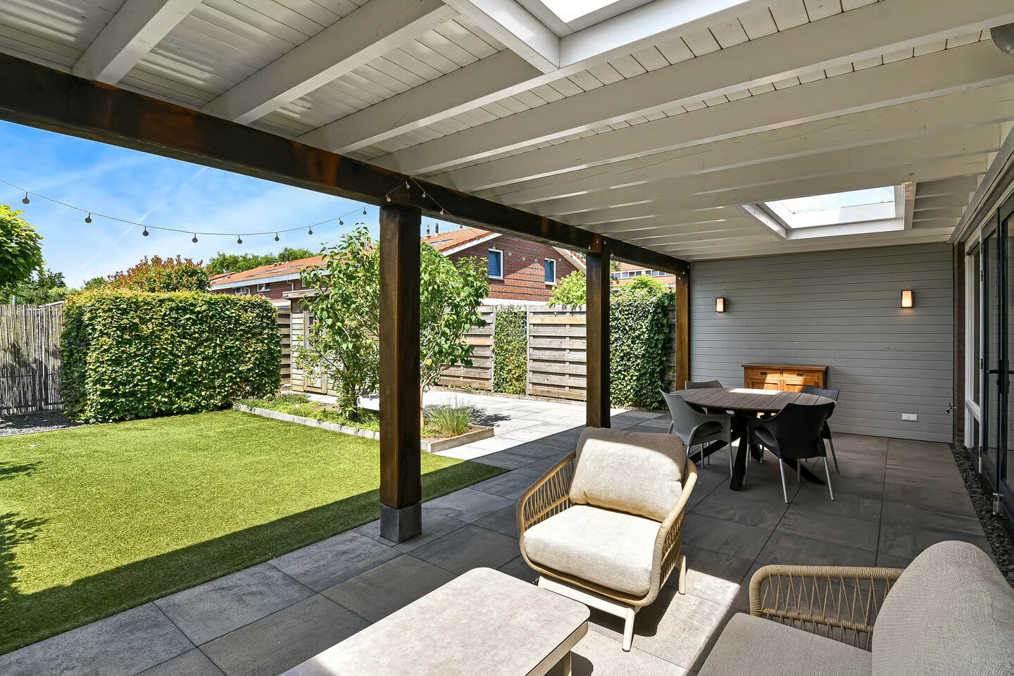 Tussenwoning te koop: Regenboog 145, Elst