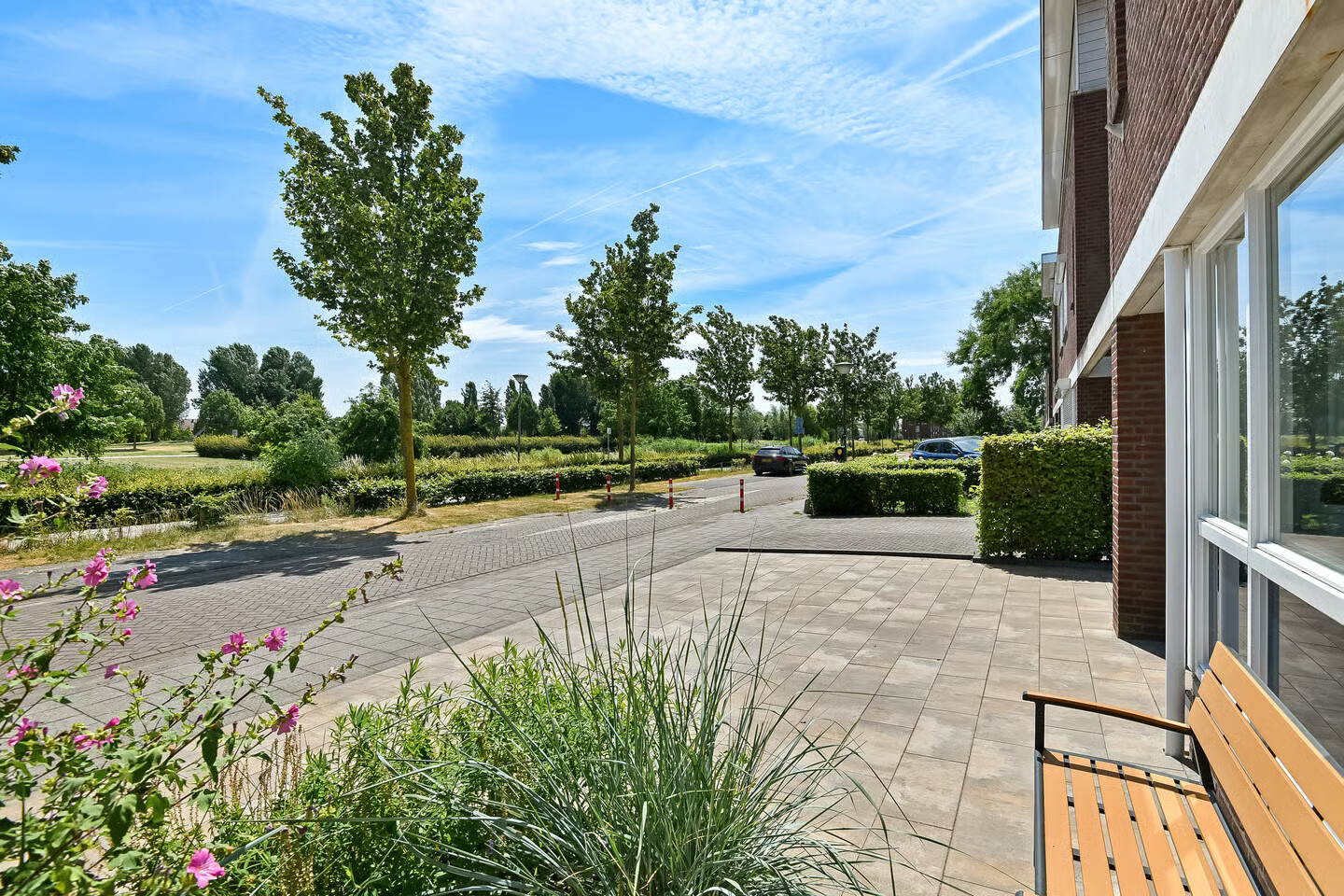 Tussenwoning te koop: Regenboog 145, Elst