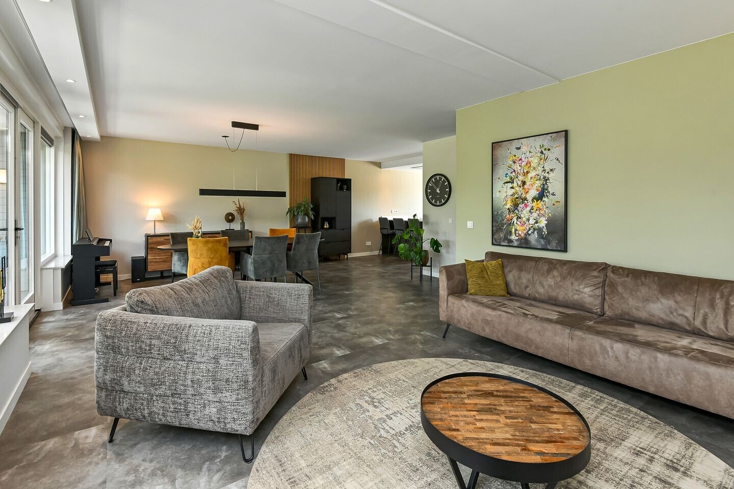 Tussenwoning te koop: Regenboog 145, Elst