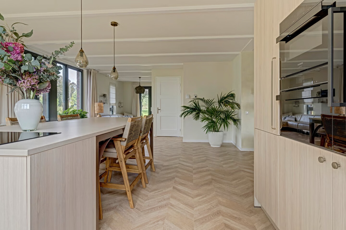 Hoekwoning te koop: Rijzenburg 2, Elst