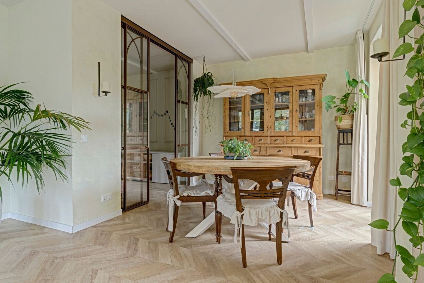 Hoekwoning te koop: Rijzenburg 2, Elst