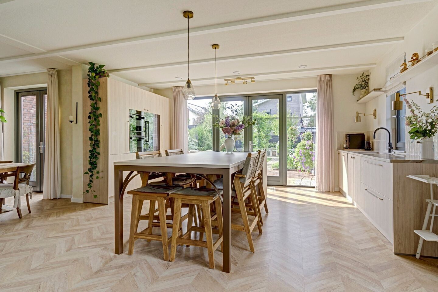 Hoekwoning te koop: Rijzenburg 2, Elst