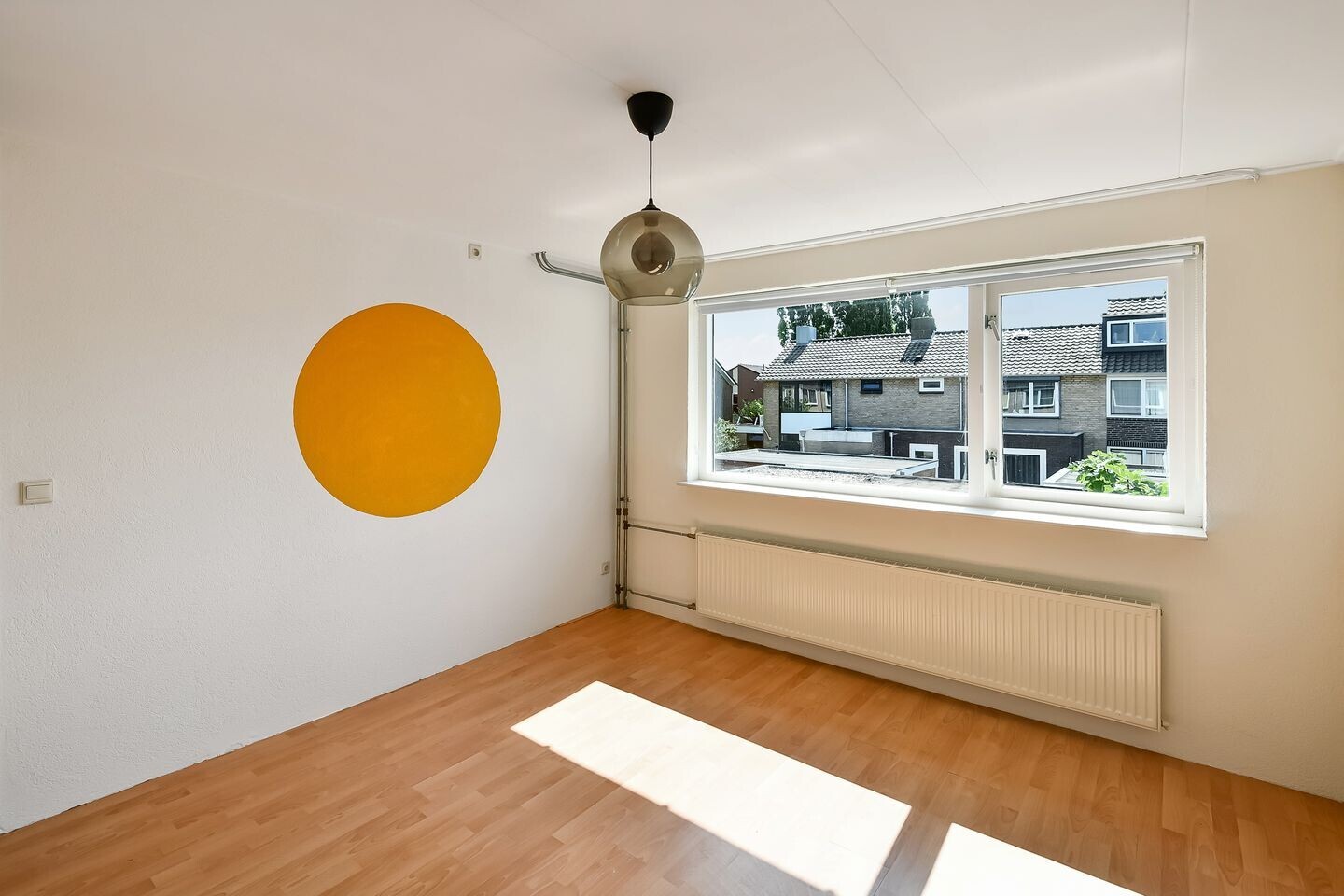 Tussenwoning te koop: Van der Duyn van Maasdamstraat 19, Elst