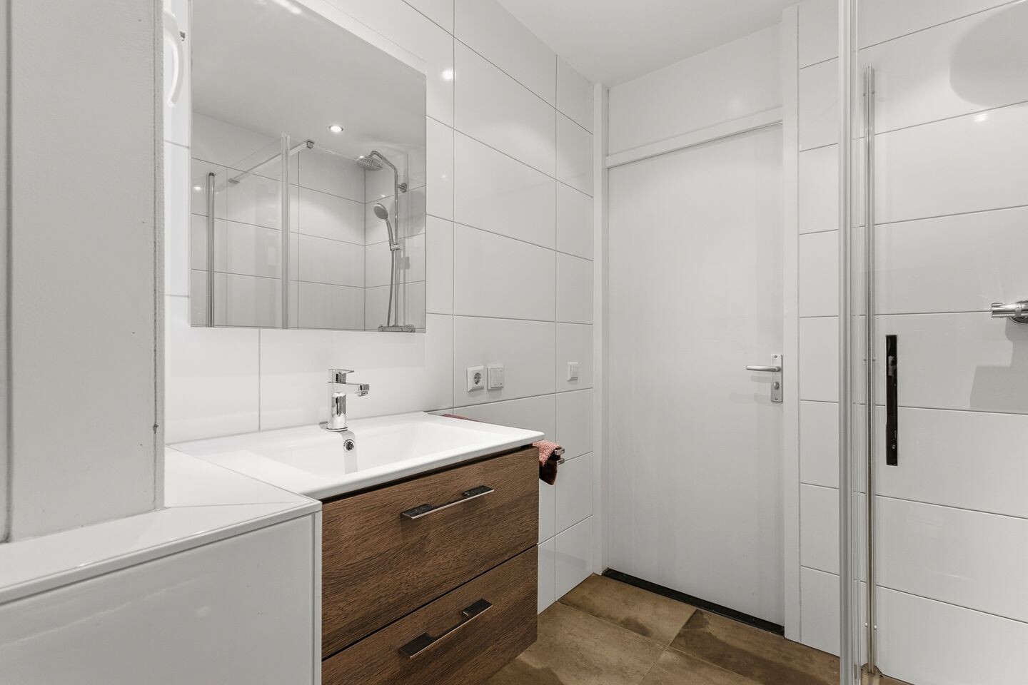Tussenwoning te koop: Ganzewei 11, Elst