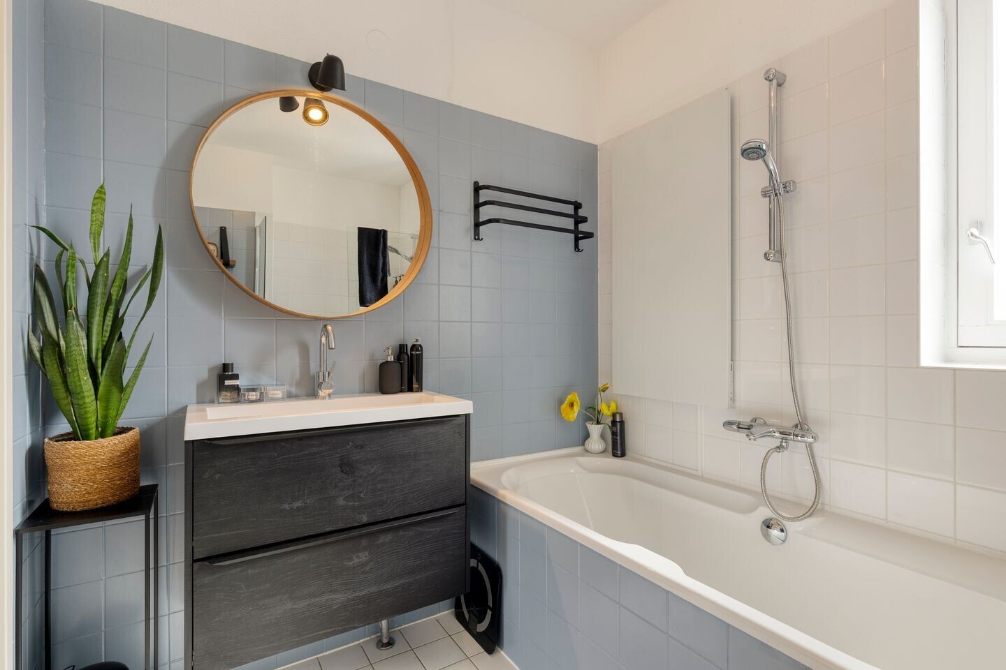 Tussenwoning te koop: Beatlesstraat 15, Lent