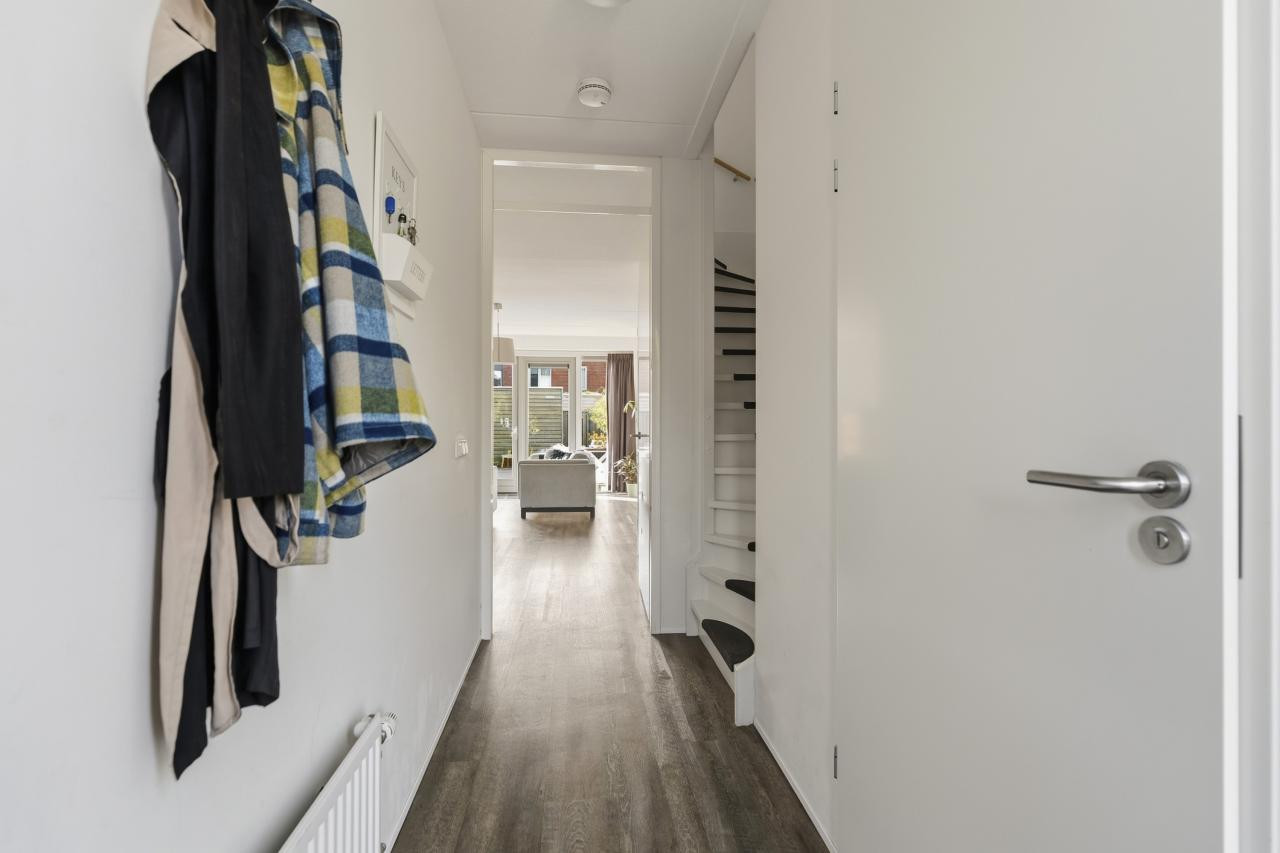 Tussenwoning te koop: Ávilastraat 24, Lent
