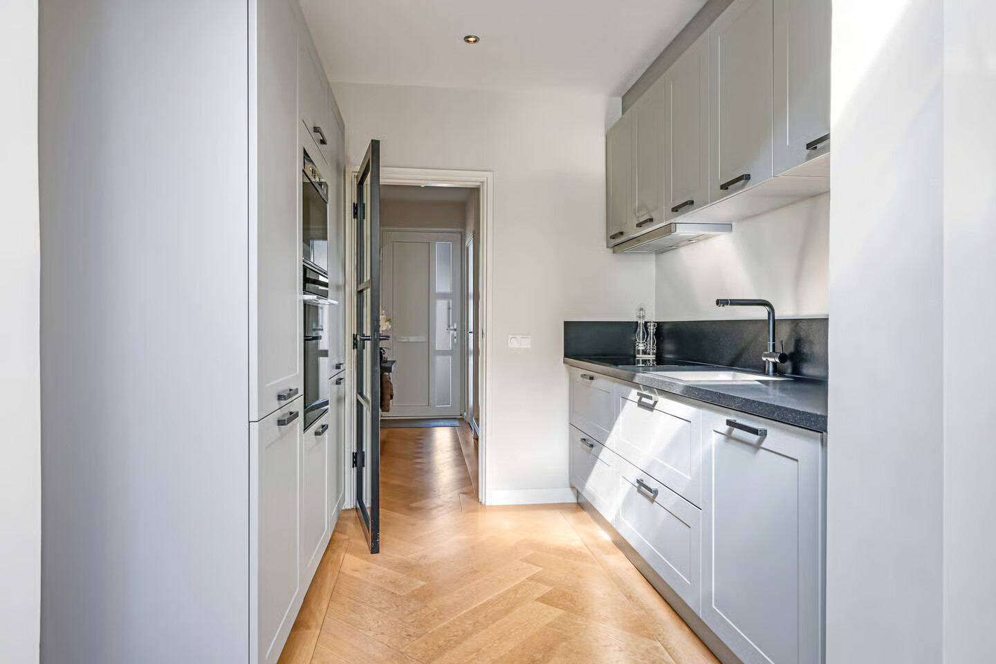 Twee-onder-één-kap te koop: Onze Lieve Vrouwestraat 29, Heteren
