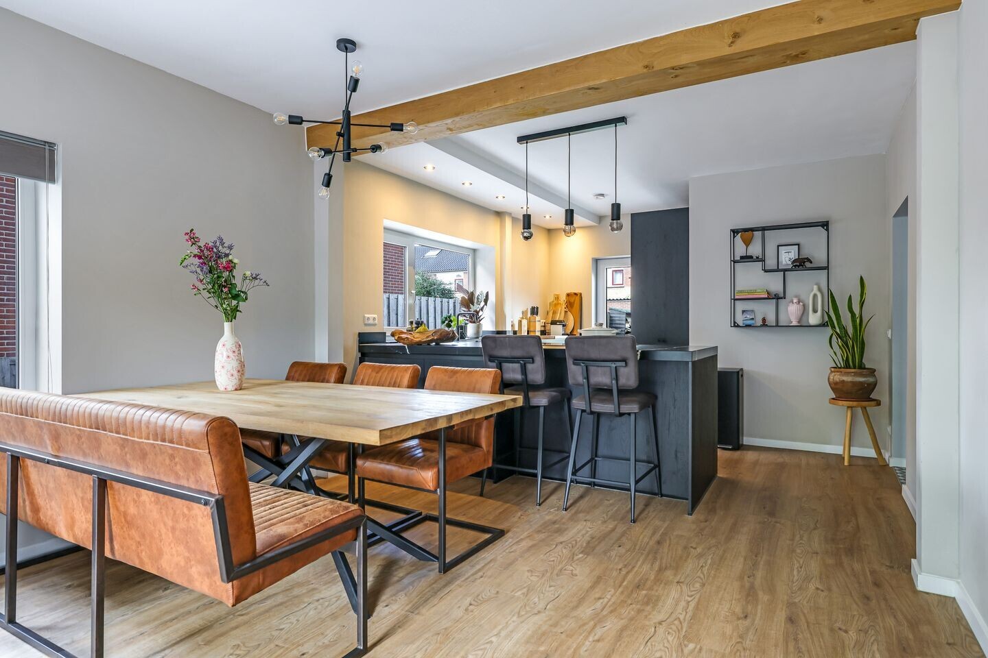 Vrijstaande woning te koop: Kerkstraat 44, Randwijk