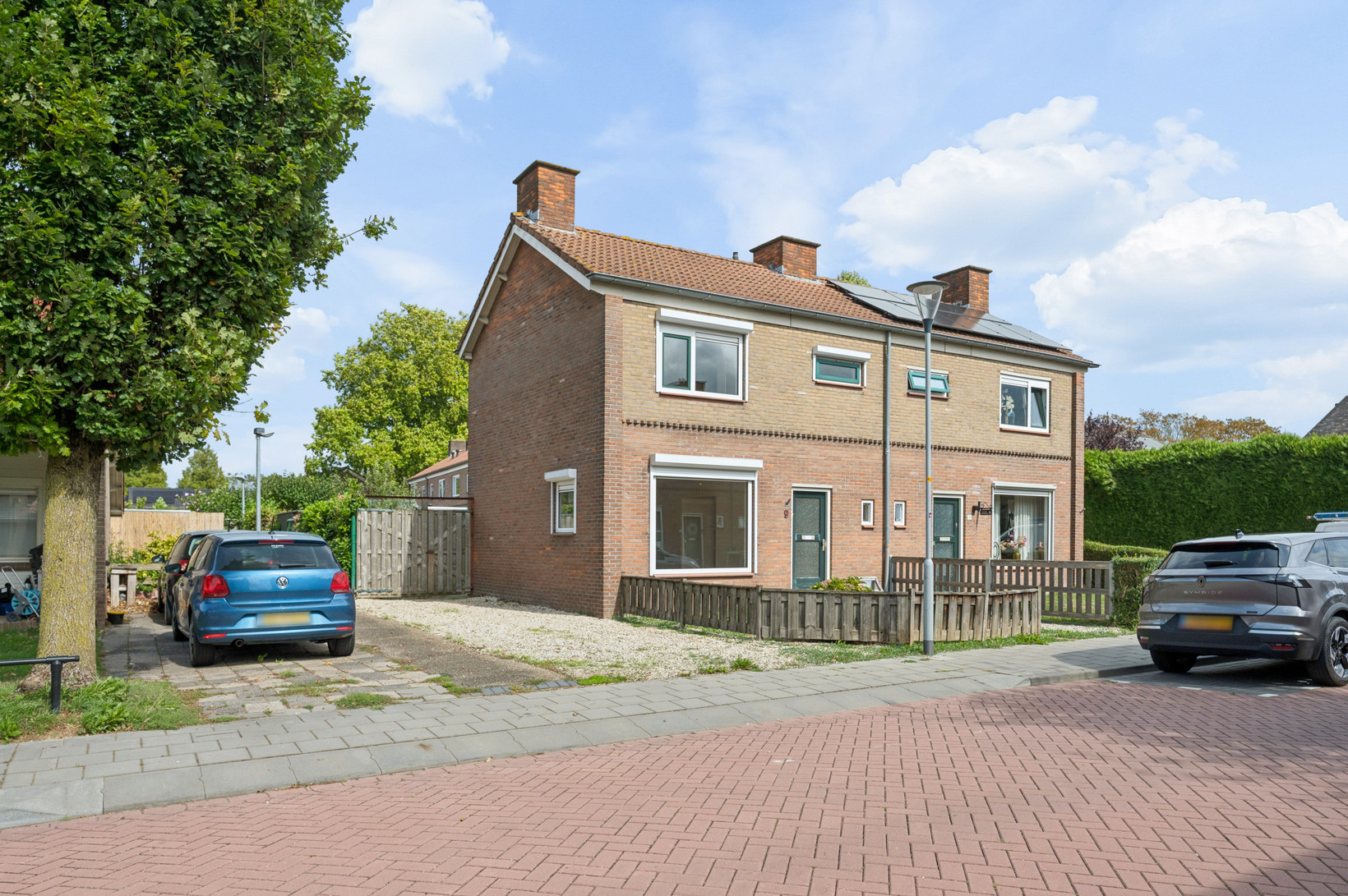 Twee-onder-één-kap te koop: Margrietlaan 9, Dodewaard