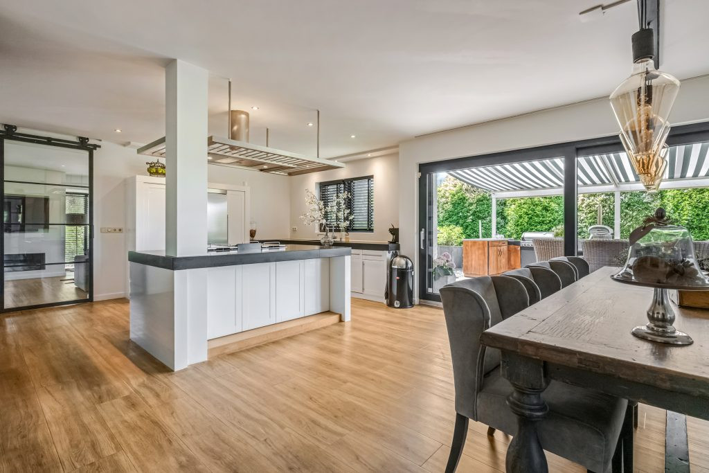 Vrijstaande woning te koop: Waalbandijk 17, Dodewaard