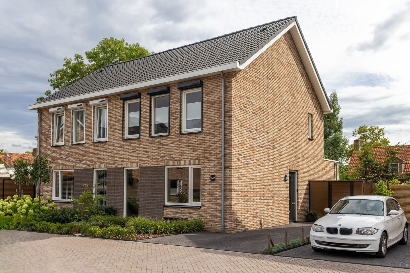 Twee-onder-één-kap te koop: van Ambestraat 29D, Bemmel