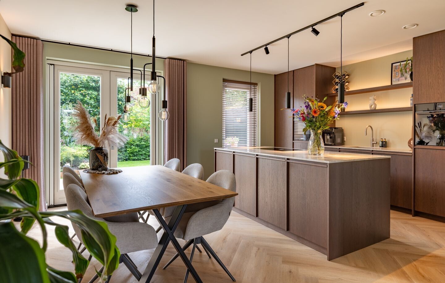 Twee-onder-één-kap te koop: van Ambestraat 29D, Bemmel