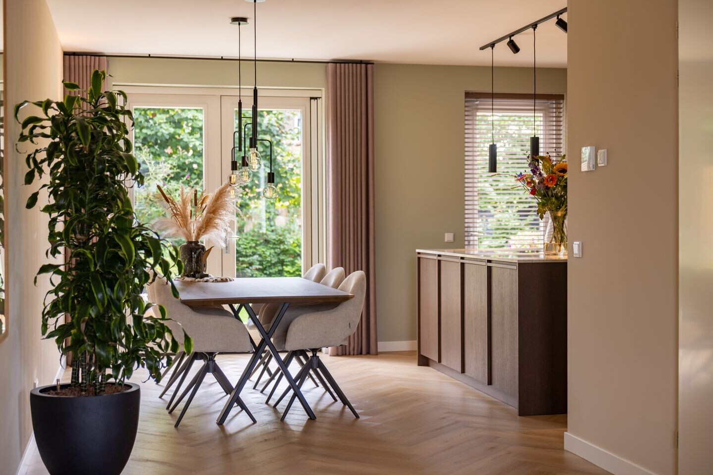 Twee-onder-één-kap te koop: van Ambestraat 29D, Bemmel