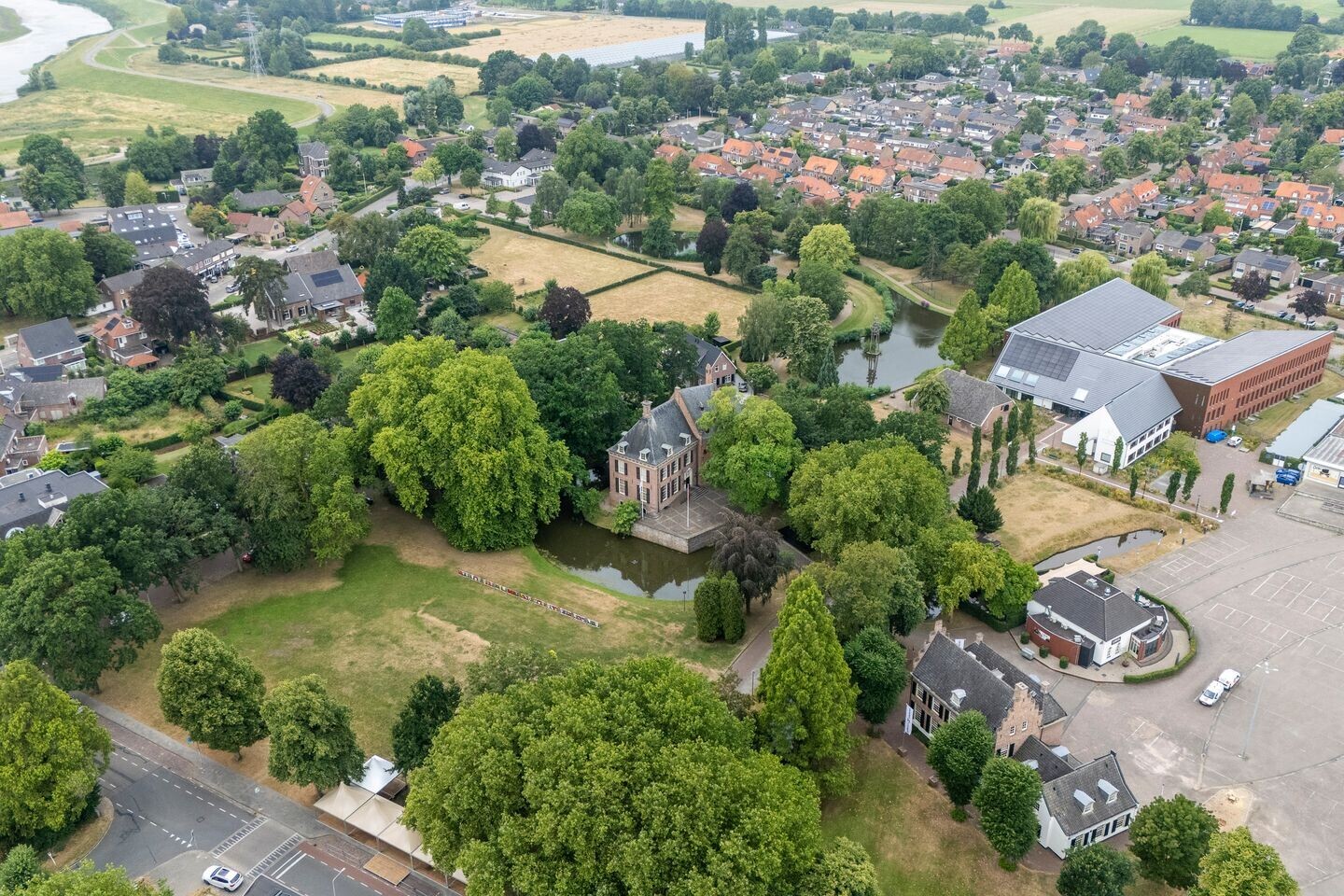 Vrijstaande woning te koop: Dorpsstraat 85, Bemmel