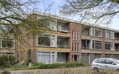 Van Houtens. 24