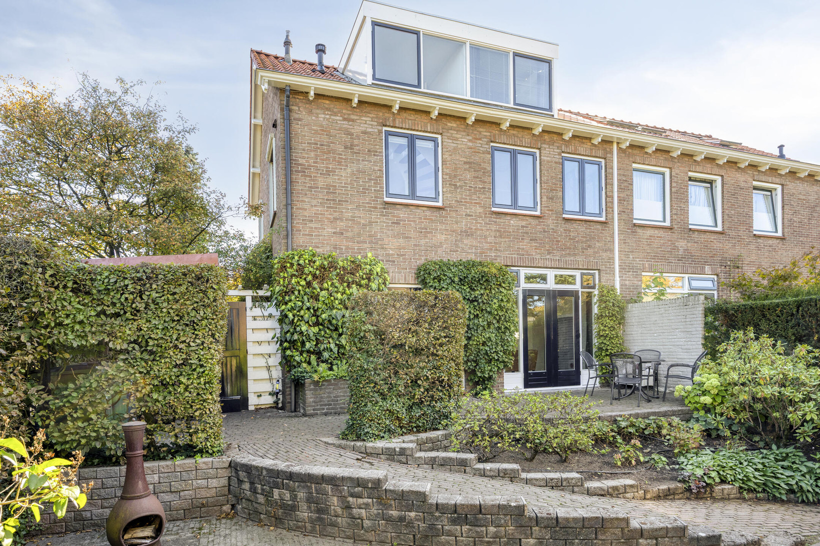 Twee-onder-één-kap te koop: Lijsterbeslaan 7, Wageningen