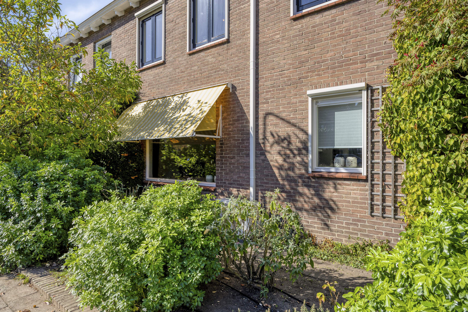 Twee-onder-één-kap te koop: Lijsterbeslaan 7, Wageningen