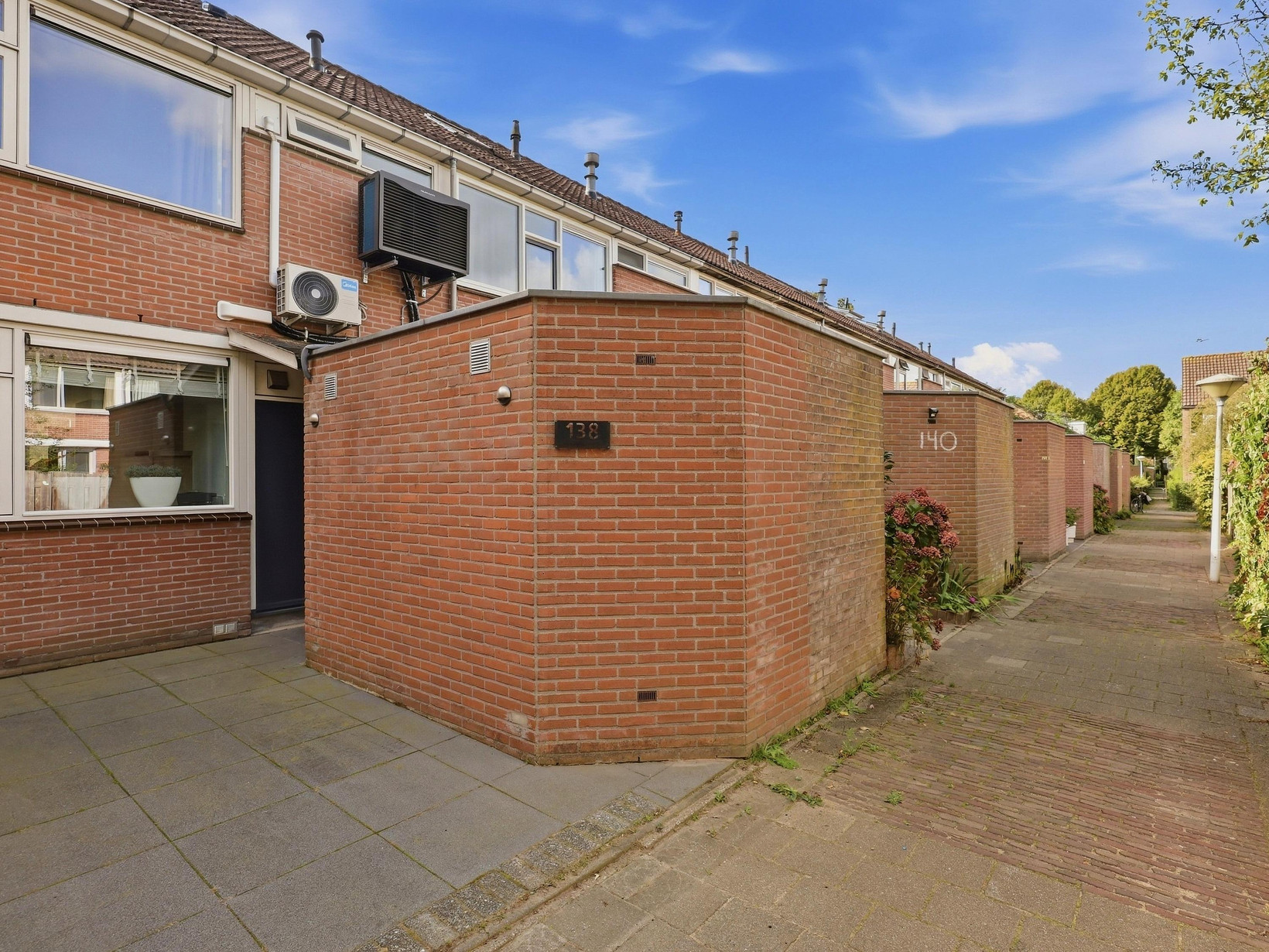 Tussenwoning te koop: Tarthorst 138, Wageningen
