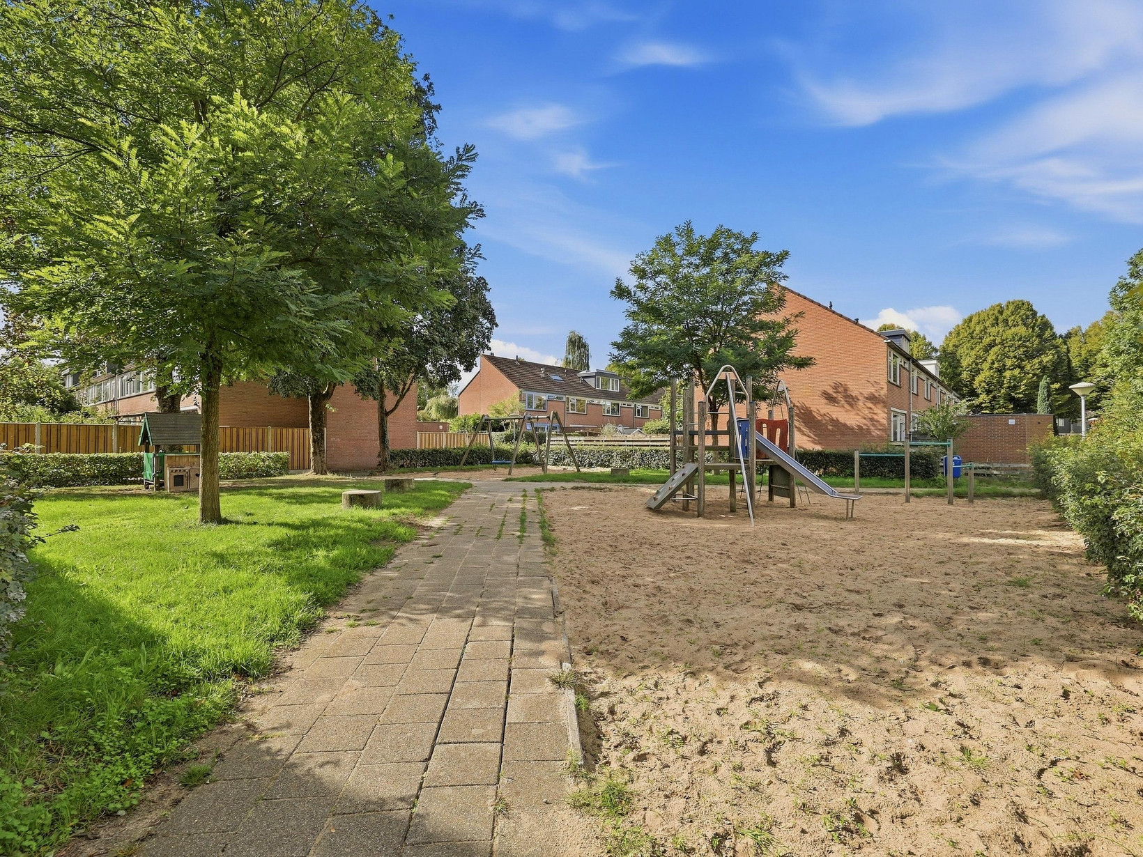 Tussenwoning te koop: Tarthorst 138, Wageningen