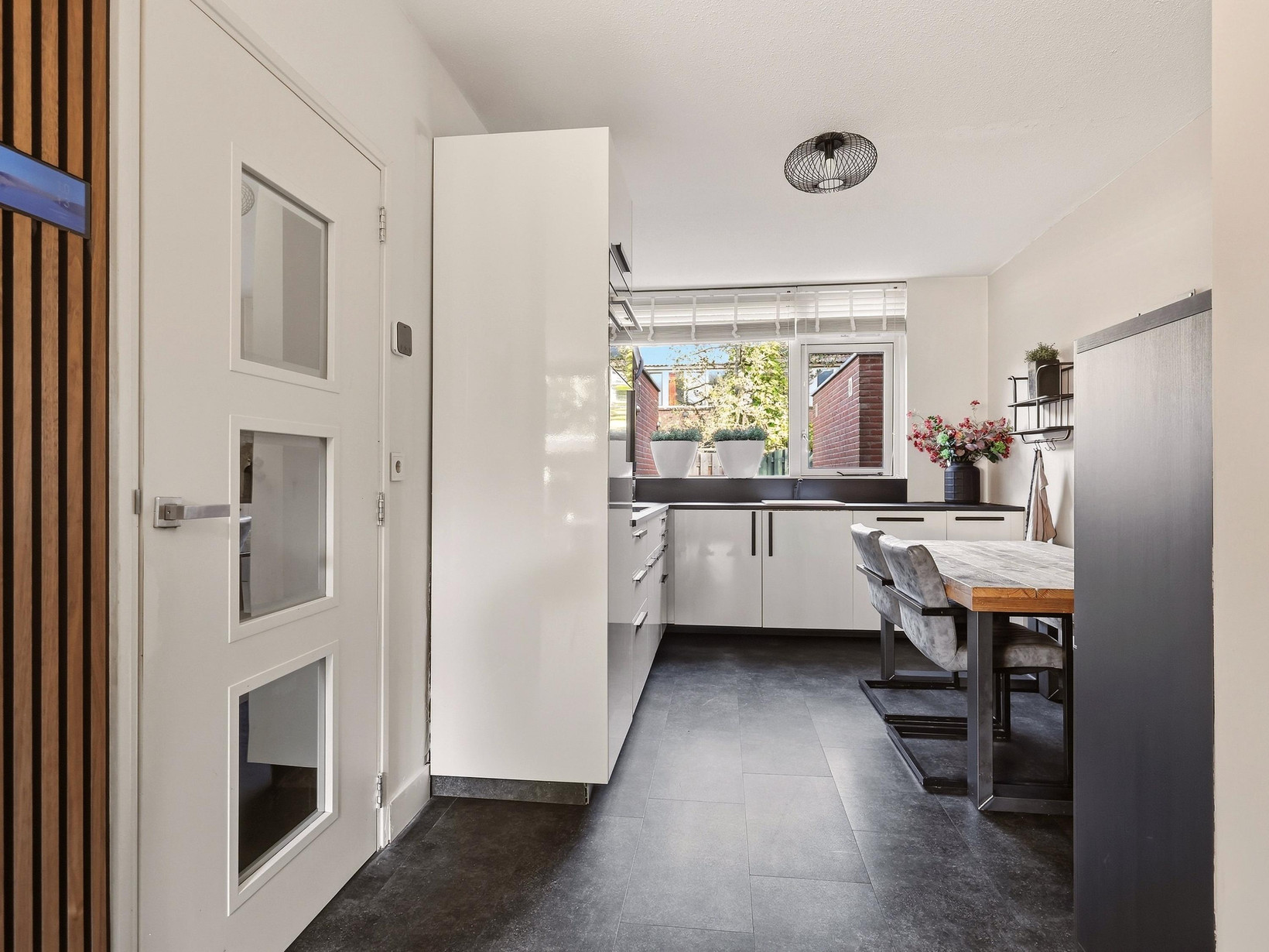 Tussenwoning te koop: Tarthorst 138, Wageningen